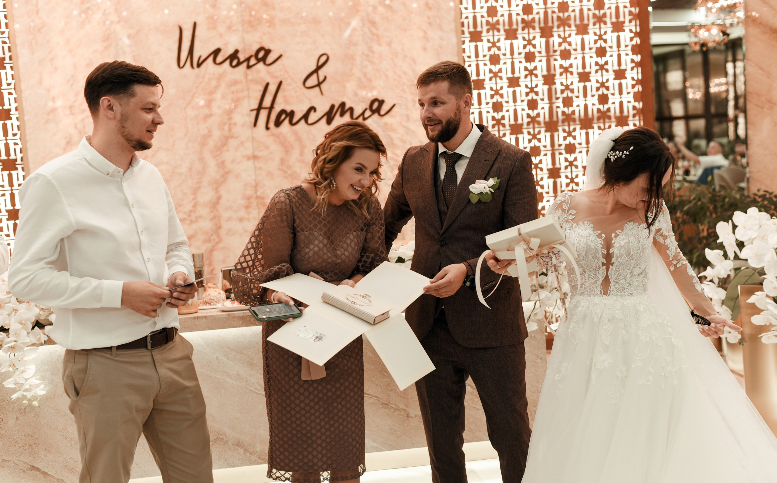 Свадебный день Ильи и Насти. Свадебный, семейный, детский, контент фотограф в Омске Максим Ильин