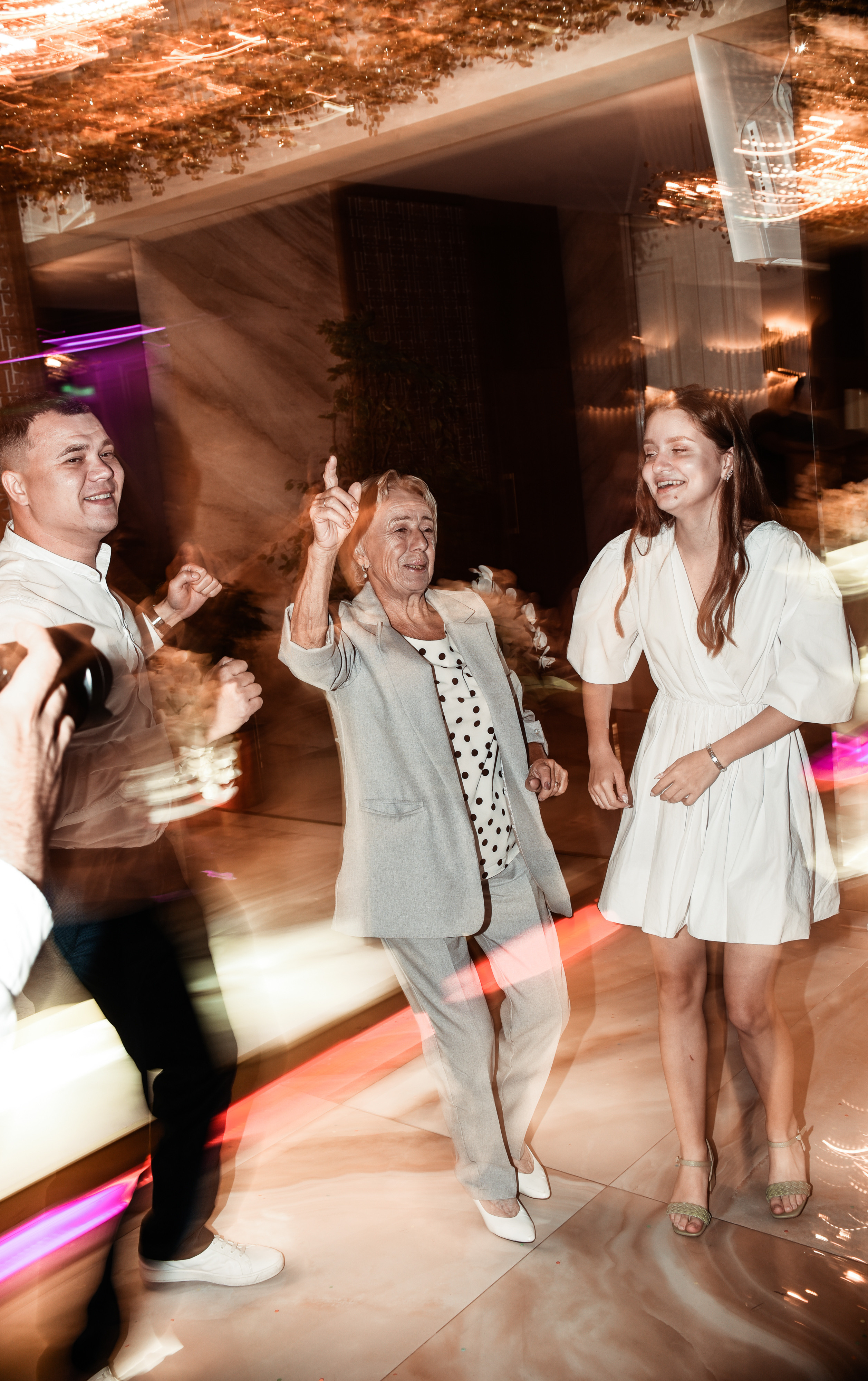 Свадебный день Ильи и Насти. Свадебный, семейный, детский, контент фотограф в Омске Максим Ильин