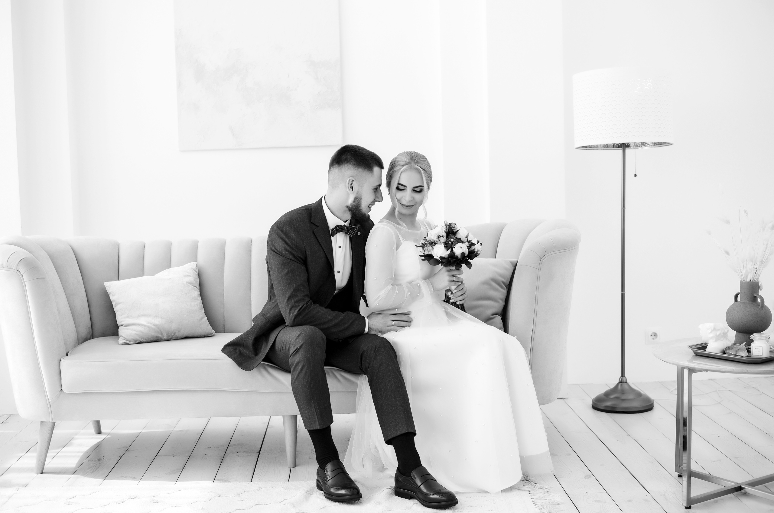 Небольшая чб серия со свадьбы Алесея и Полины. Свадебный, семейный, детский, контент фотограф в Омске Максим Ильин