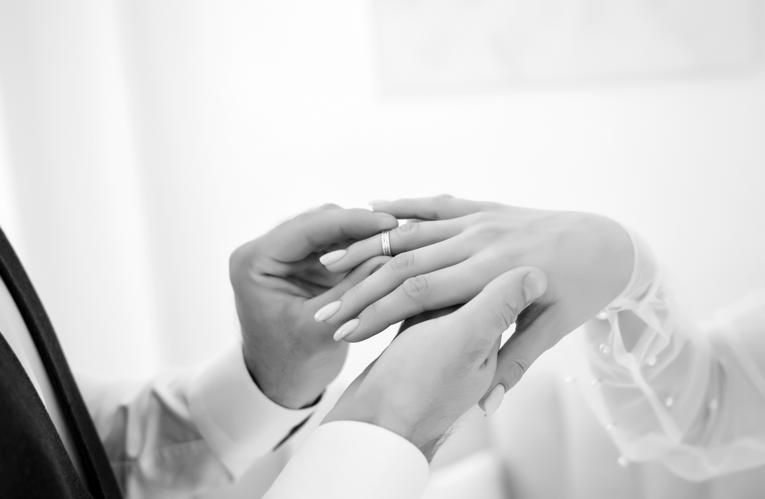 Небольшая чб серия со свадьбы Алесея и Полины. Свадебный, семейный, детский, контент фотограф в Омске Максим Ильин