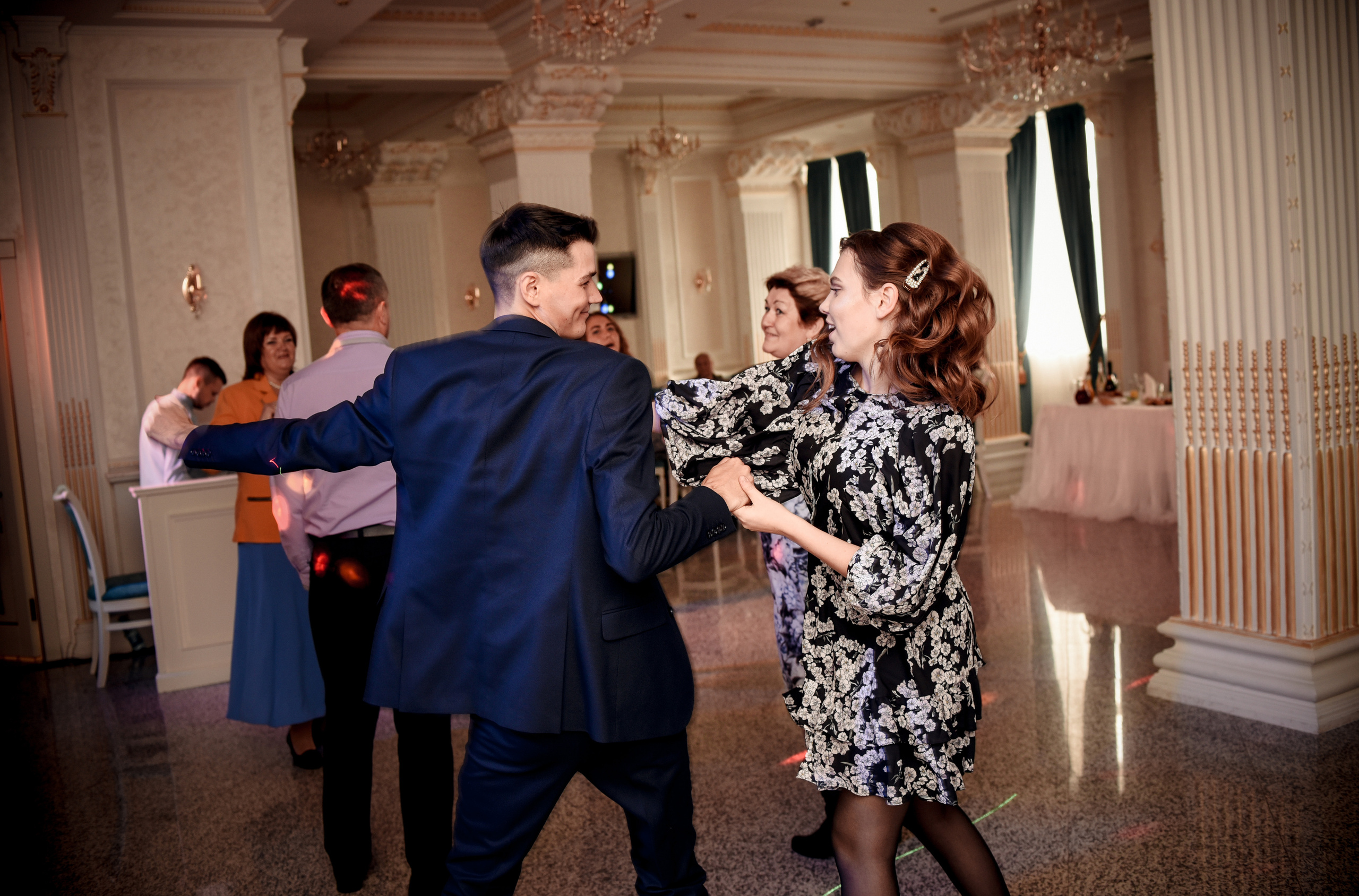 Леша и Даша и их свадебный день. Свадебный, семейный, детский, контент фотограф в Омске Максим Ильин