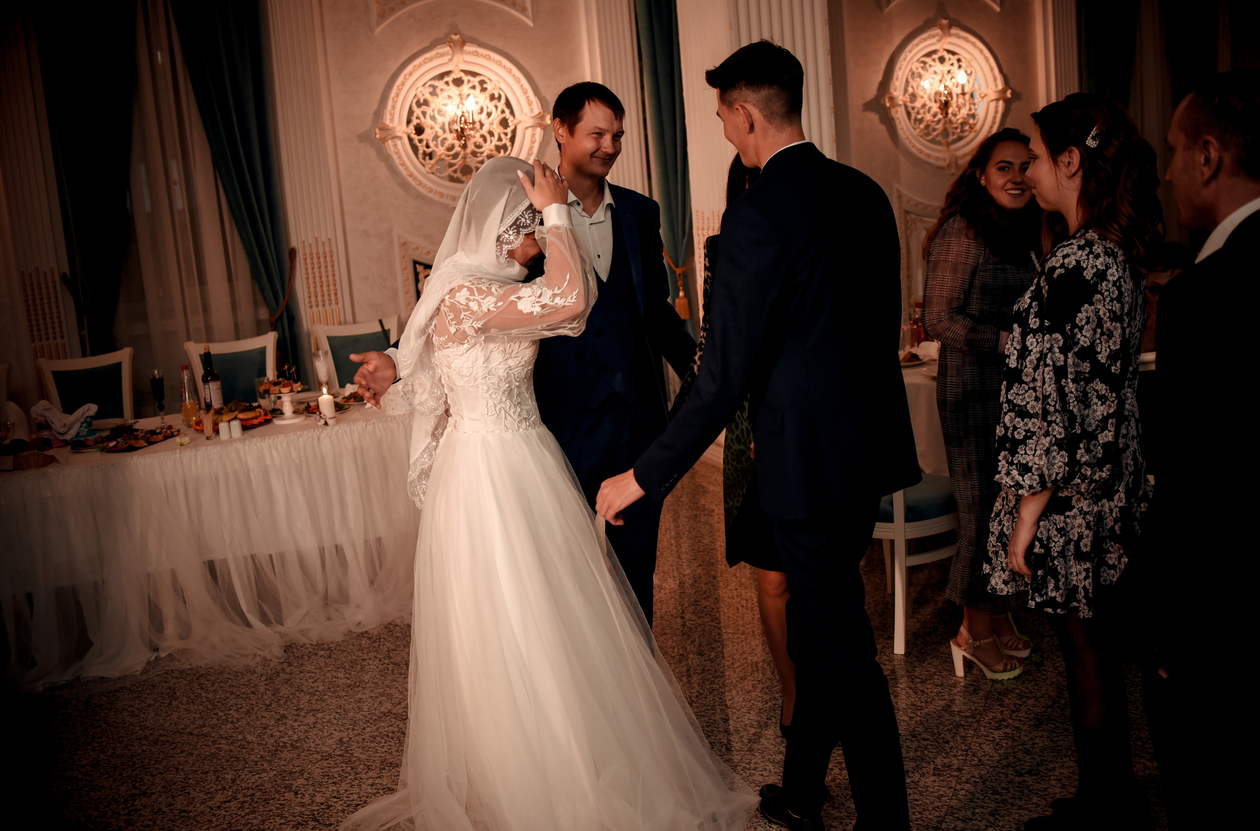 Леша и Даша и их свадебный день. Свадебный, семейный, детский, контент фотограф в Омске Максим Ильин