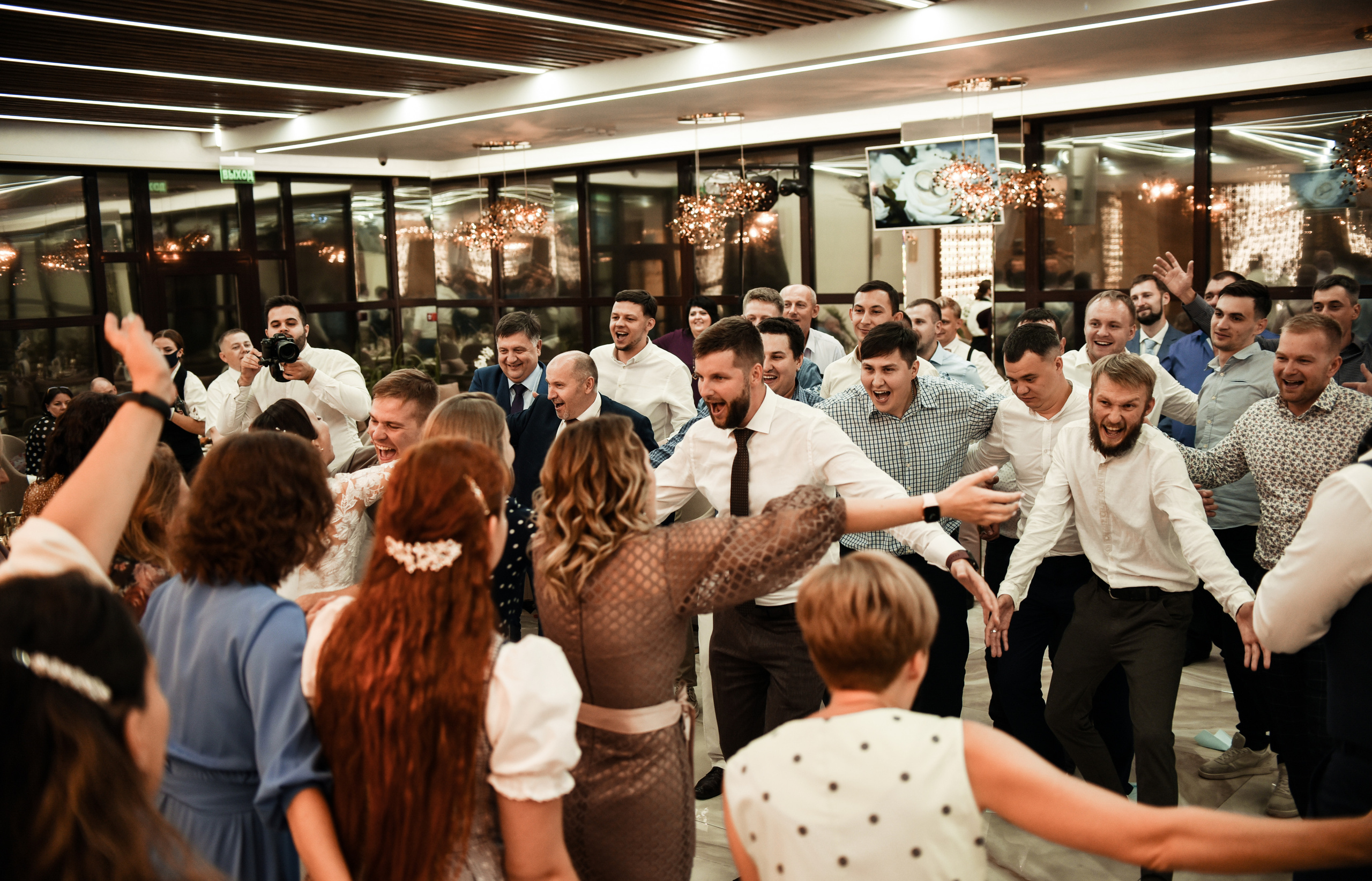 Свадебный день Ильи и Насти. Свадебный, семейный, детский, контент фотограф в Омске Максим Ильин