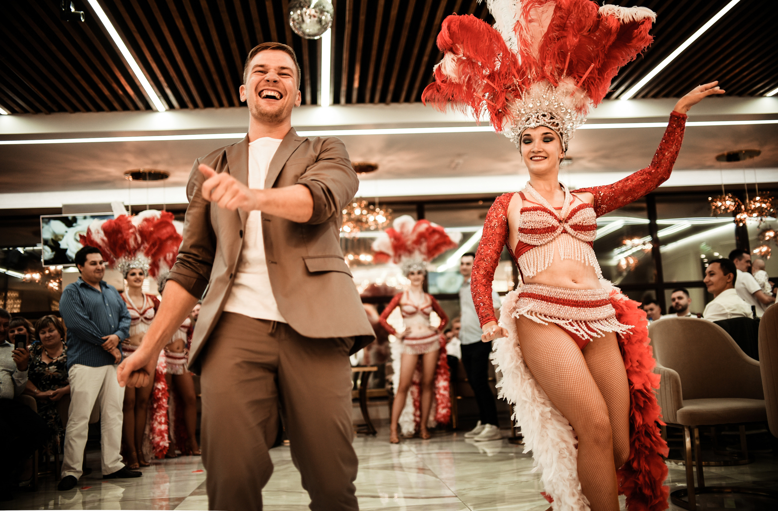 Свадебный день Ильи и Насти. Свадебный, семейный, детский, контент фотограф в Омске Максим Ильин