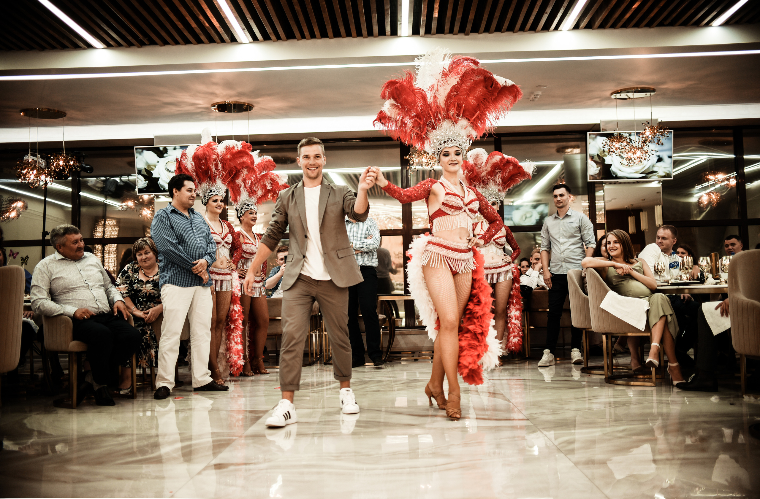 Свадебный день Ильи и Насти. Свадебный, семейный, детский, контент фотограф в Омске Максим Ильин