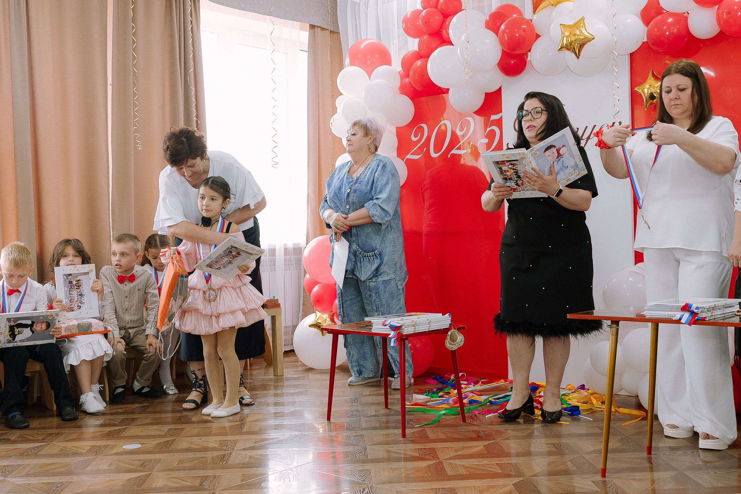 Выпускной в ДС 26. Выпускные альбомы Натальи Бутко: Новороссийск, Анапа, Геленджик