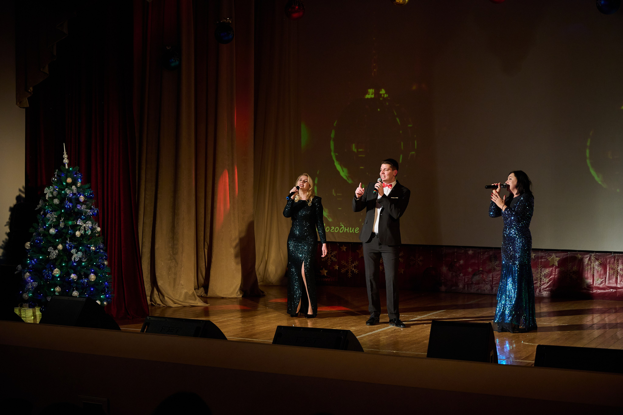 Концерт НГ В ДК. Жизнь курорта Кабардинка в фотографиях