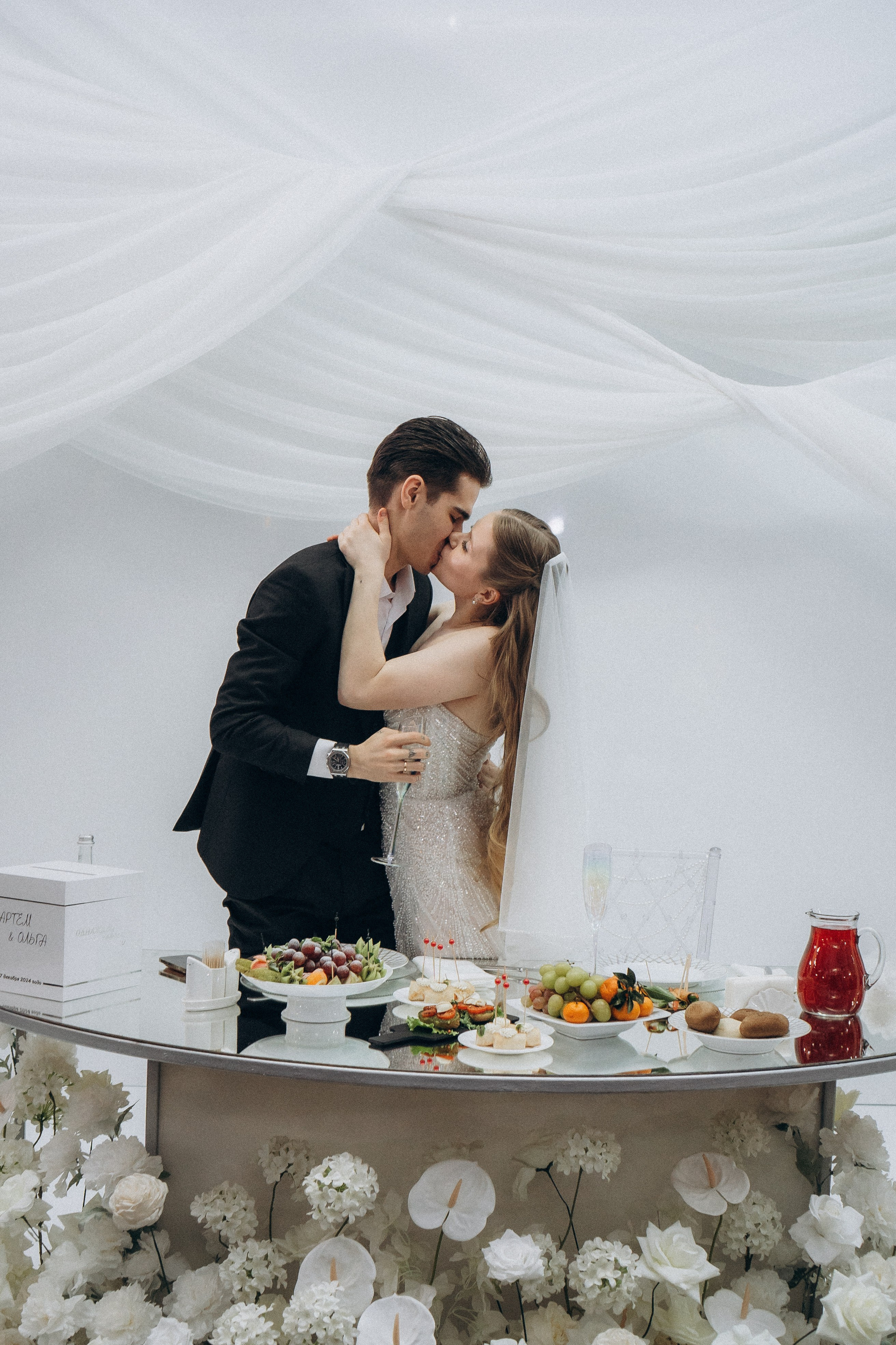 СВАДЕБНАЯ СЬЕМКА СБОРОВ В ОТЕЛЕ И ВЫЕЗД НА ЦЕРЕМОНИЮ (СНЯТО В СИБИРЕ В НИЖНЕВАРТОВСКЕ). Профессиональный фотограф, Санкт-Петербург — Виктория Богомолова