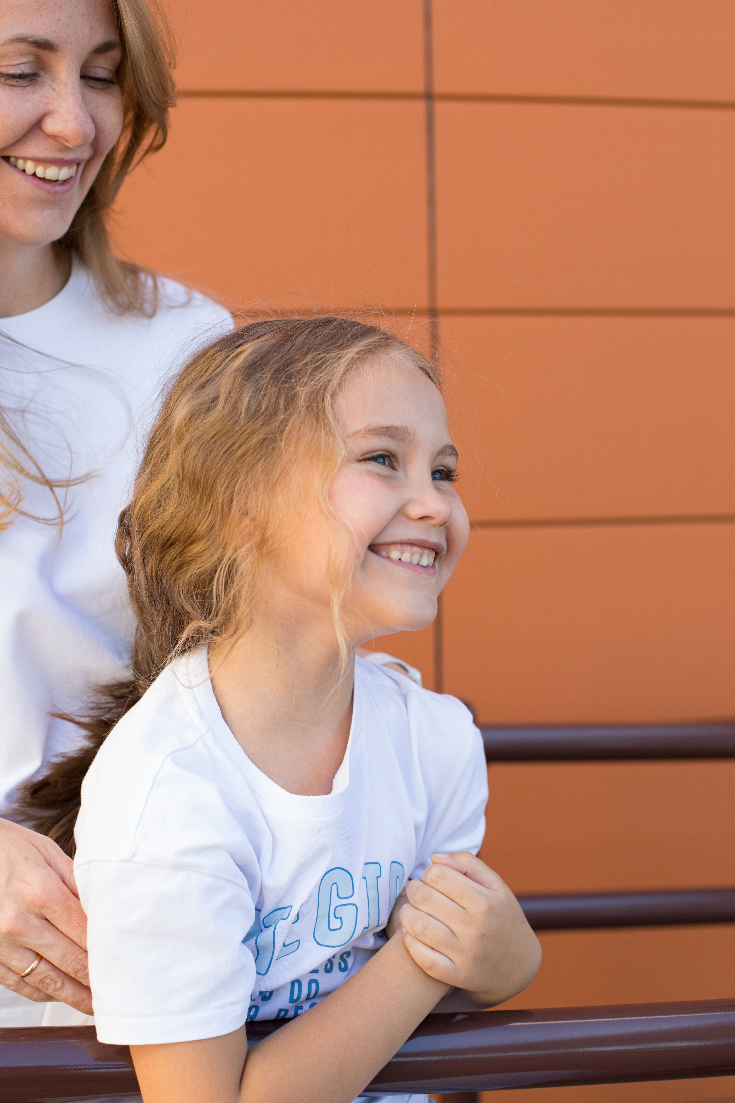 Фотосессия мамы и дочки в Парке Победы. Детский и контент фотограф Надя Волкова Санкт-Петербург