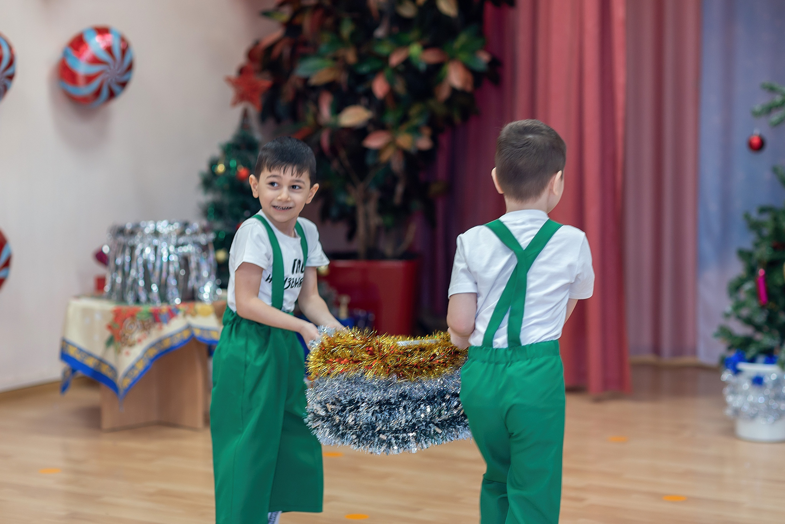 Утренник_"Карамельная фабрика» 2024. Семейный фотограф в Санкт-Петербурге