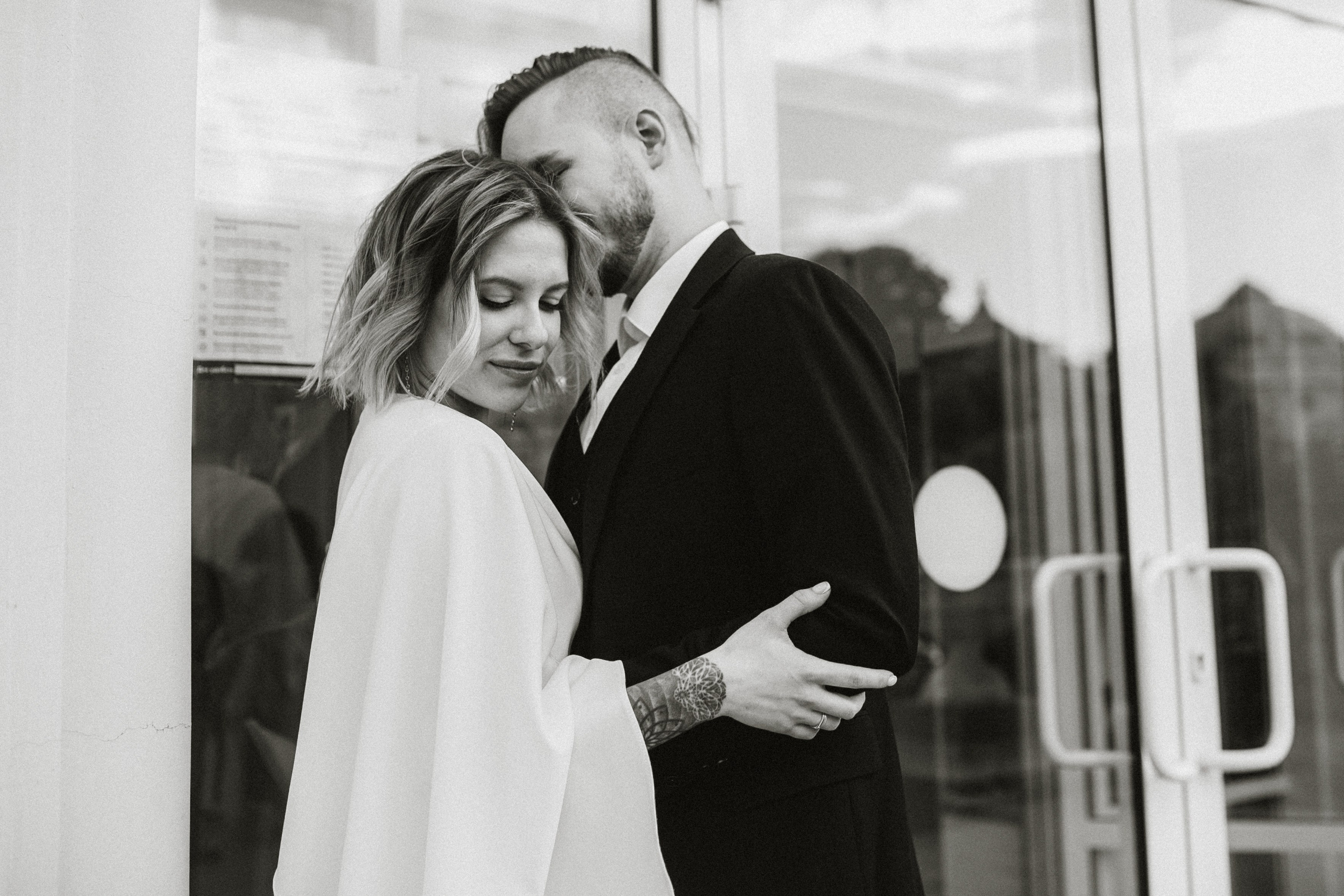 ЗАГС. Эвия и Александр. Фотограф Дарья Воскресенская в Москве