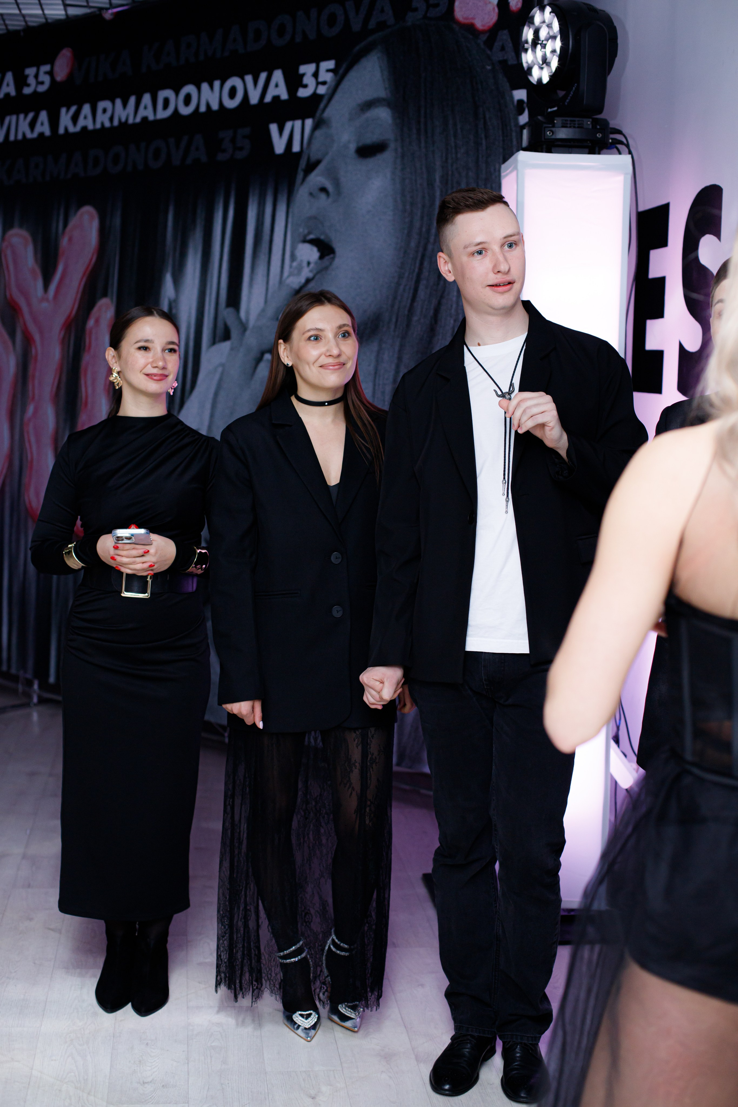 VIKA KARMADONOVA. Photokarish