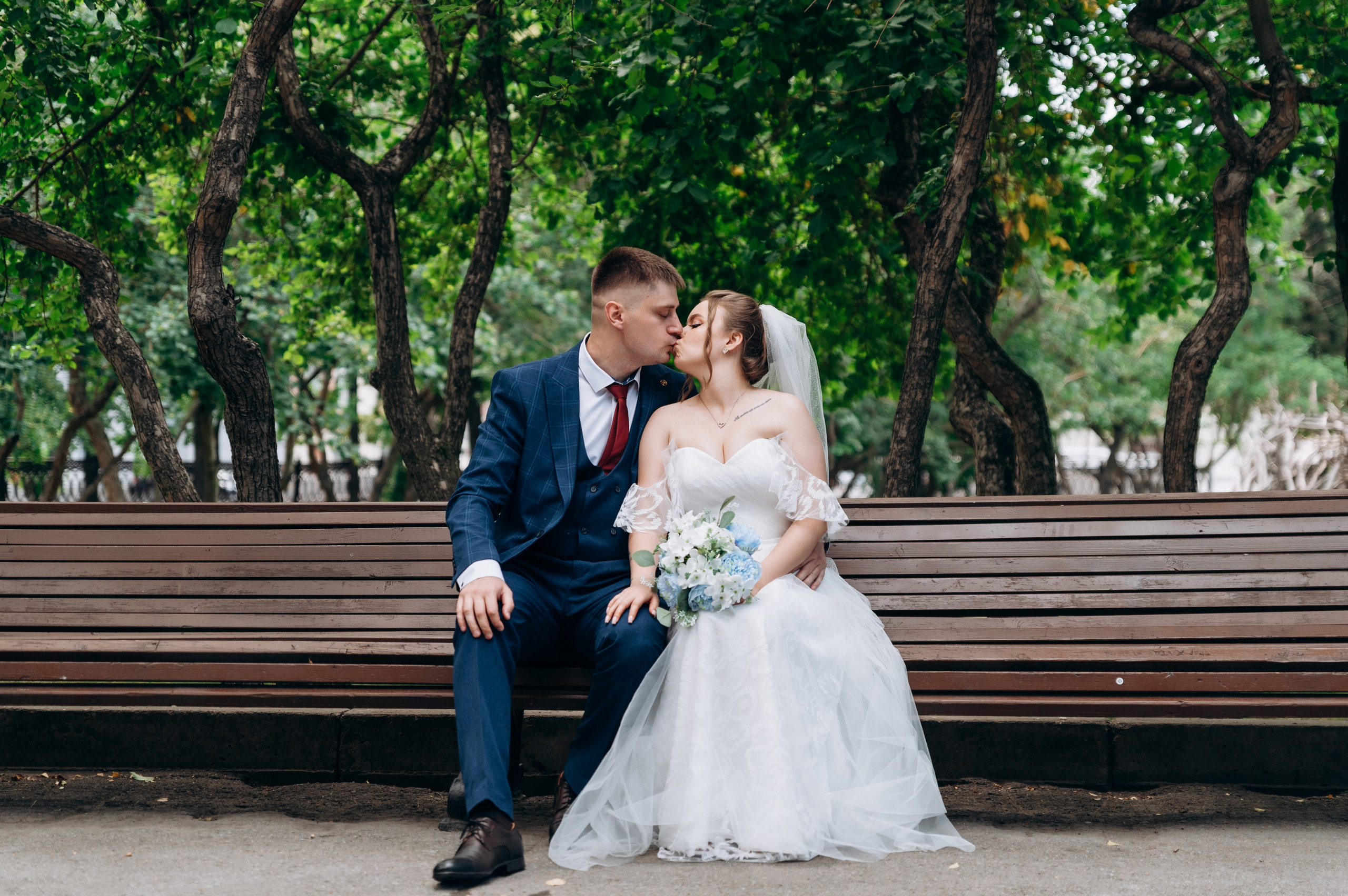 Прогулка, регистрация, банкет. Фотограф в Новосибирске