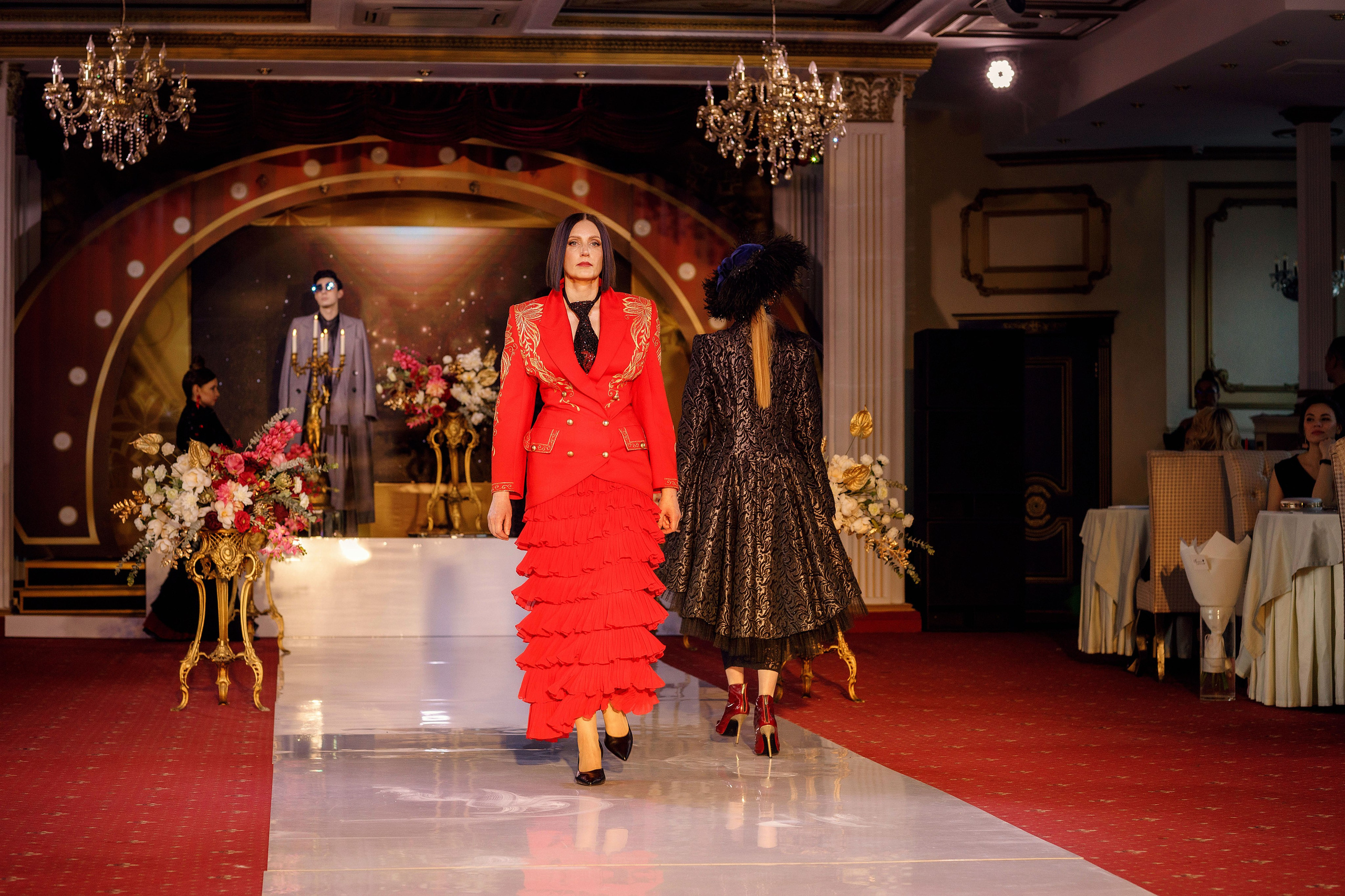 Показ коллекции Игоря Дадиани — 2023.04.01. Портретный и репортажный фотограф в Чебоксарах Андриян Чаркин