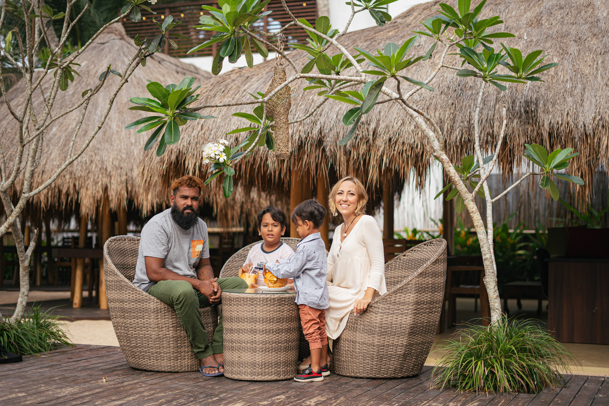 Vika Planetter & Family