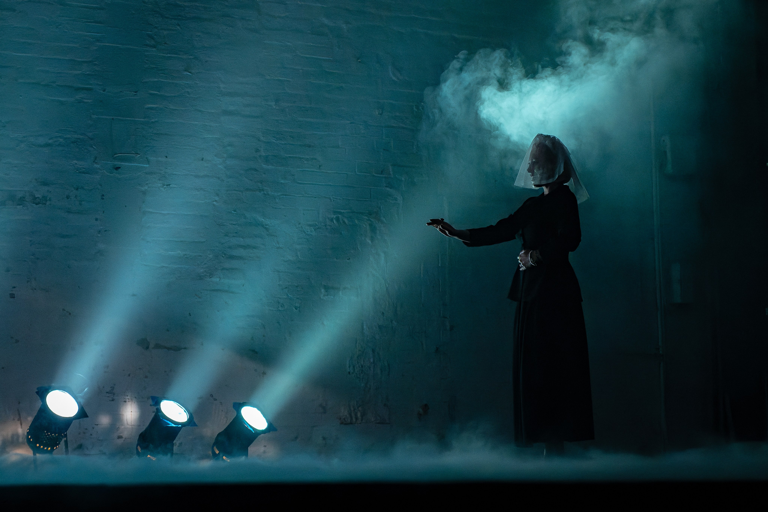 Гамлет, театр на Таганке, реж. Мурат Абукалтинов. Фотограф и режиссер Московко Екатерина