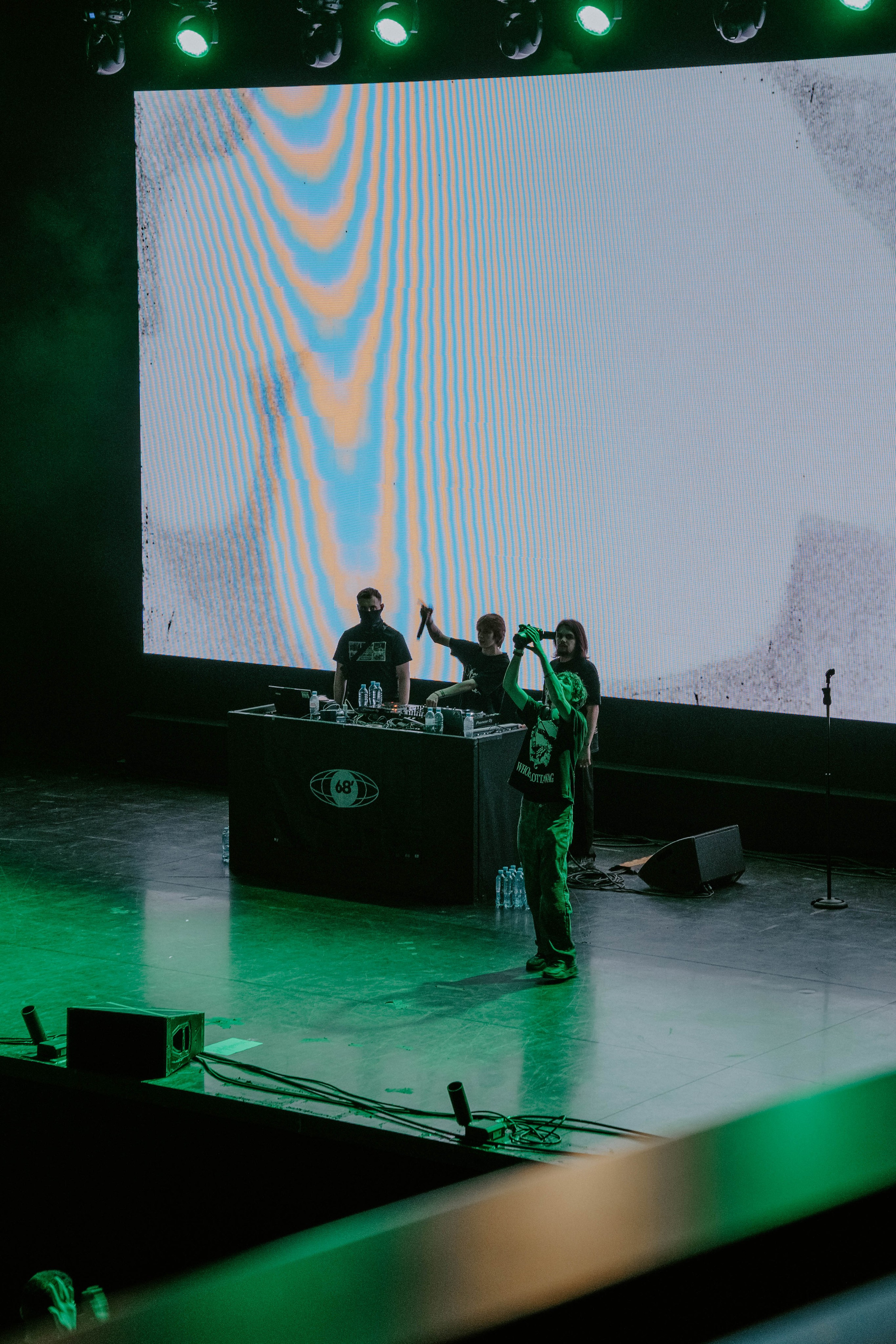 Бэкстейдж Whole Lotta Swag. Главная