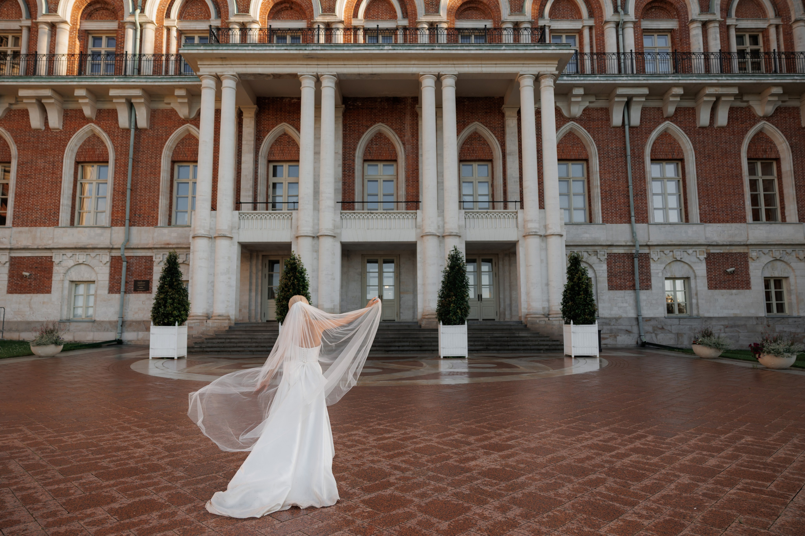 Отель «Милан», Шипиловский ЗАГС, прогулка в парке Царицыно. Свадебный и репортажный фотограф (Москва, Королев и другие)