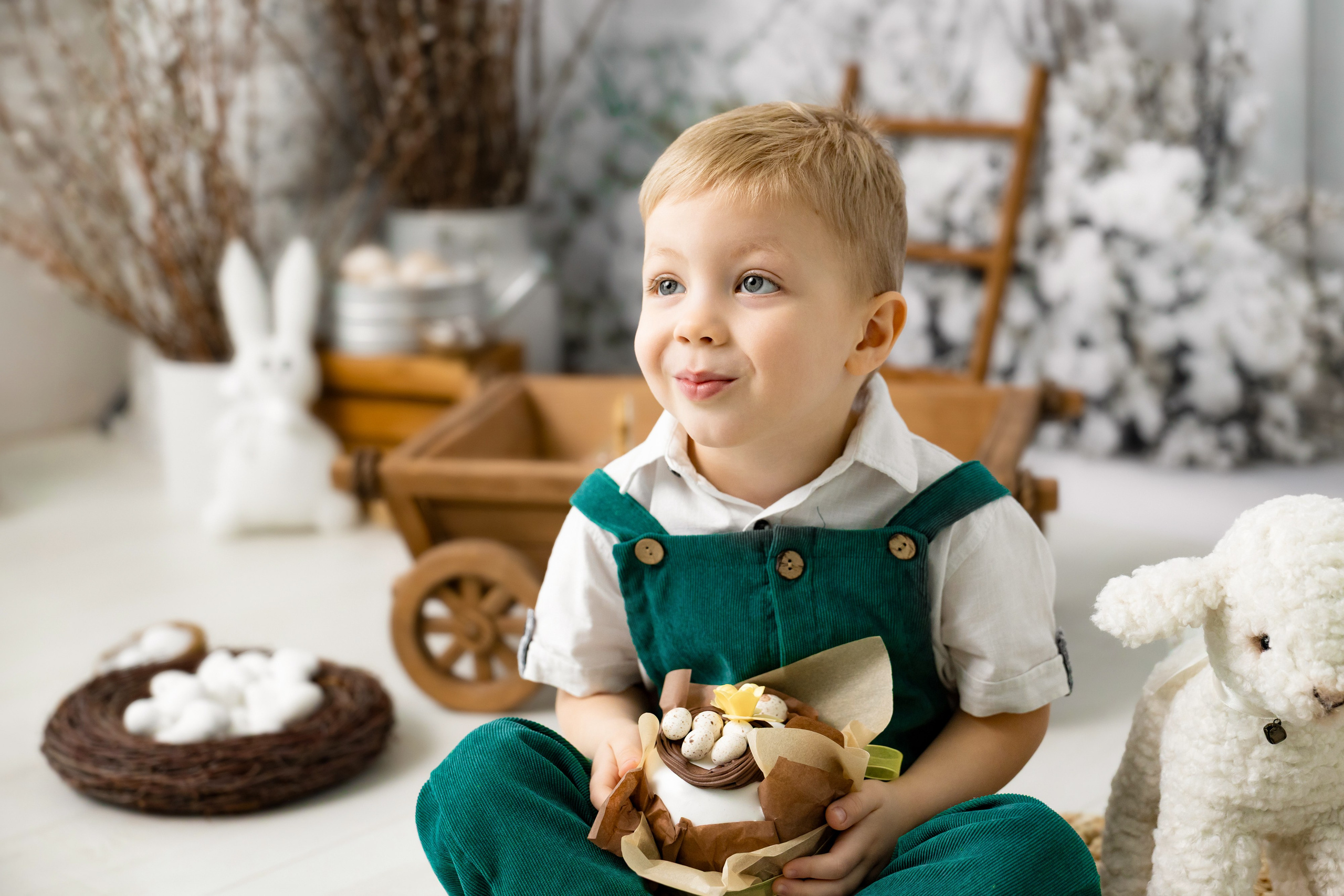 Фотосессия с цыплятами. Фотограф Белгород