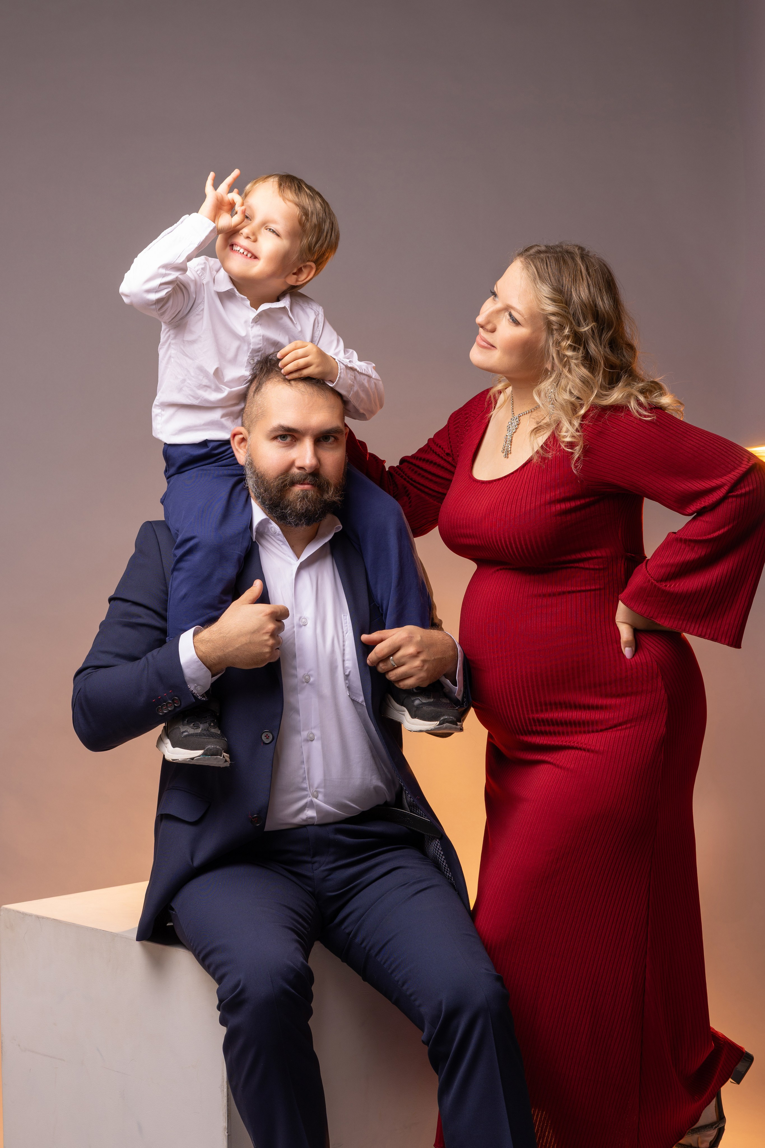 Семейная в студии. Семейный фотограф в Дзержинске Наталья Лаэтина