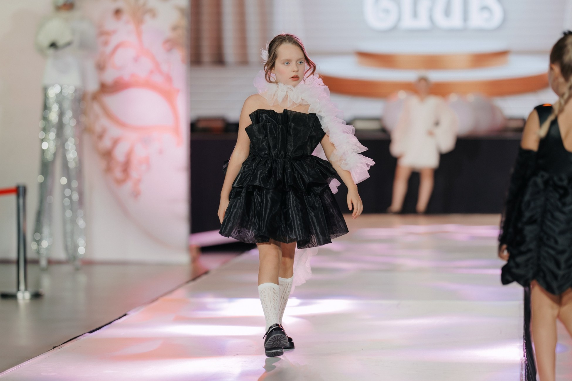 Kids Fashion Week. Annyshka