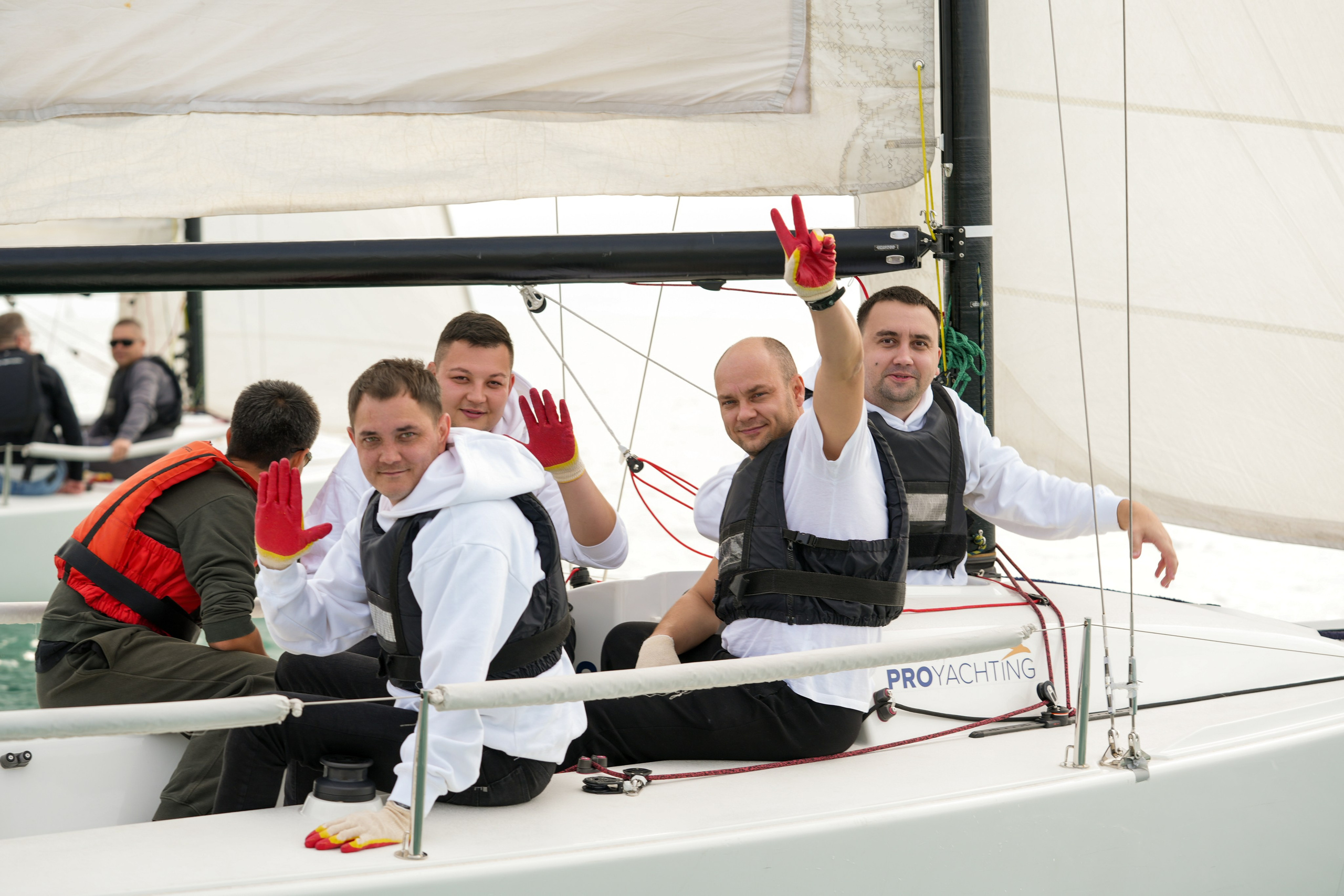 Яхтенная регата для компании Агрегатка. Репортажный фотограф в Красной Поляне и Сочи Павлюченко Екатерина