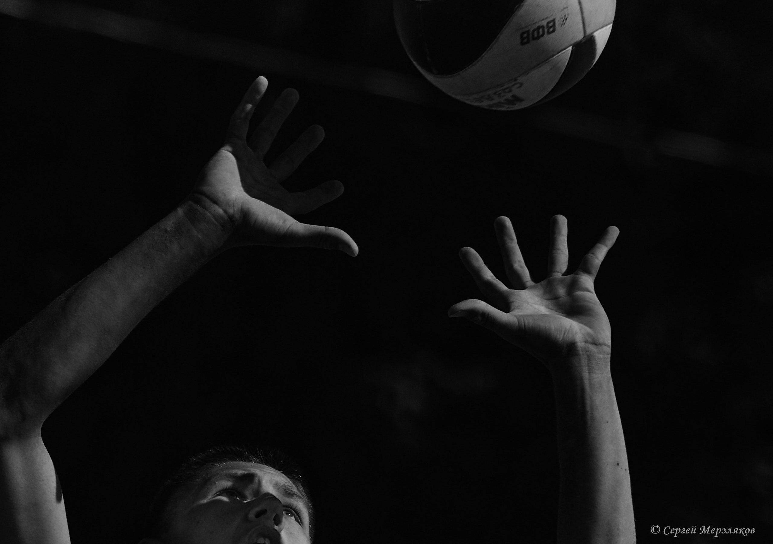 Пляжный волейбол. 1 этап Волейбольной Лиги Поволжья. Ижевск 09.06.2024. Спортивный репортажный фотограф в Ижевске Сергей Мерзляков