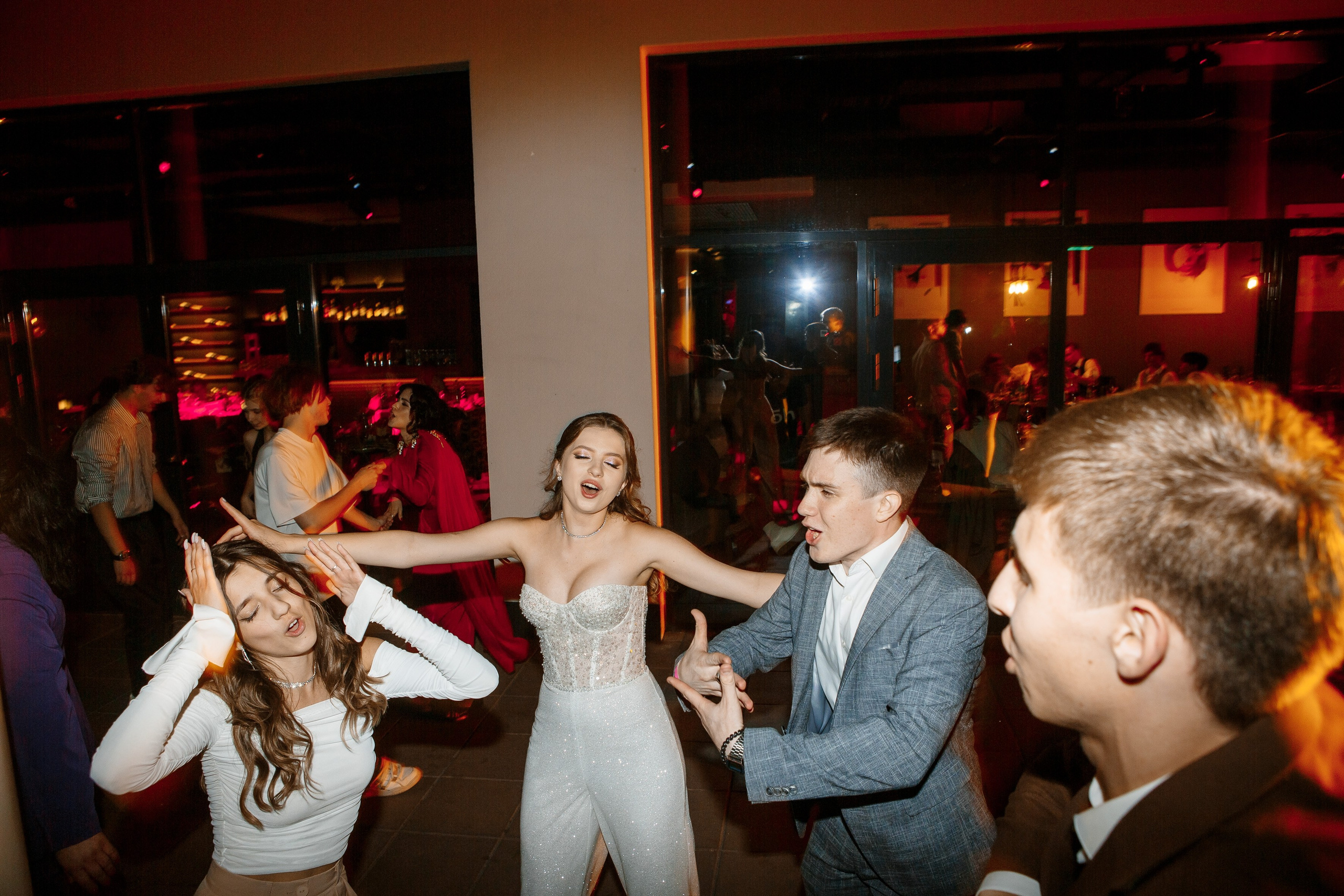 Выпускной Гимназия 12 2024 OpenHouse. Свадебный и портретный Фотограф в Липецке Дмитрий Котюков