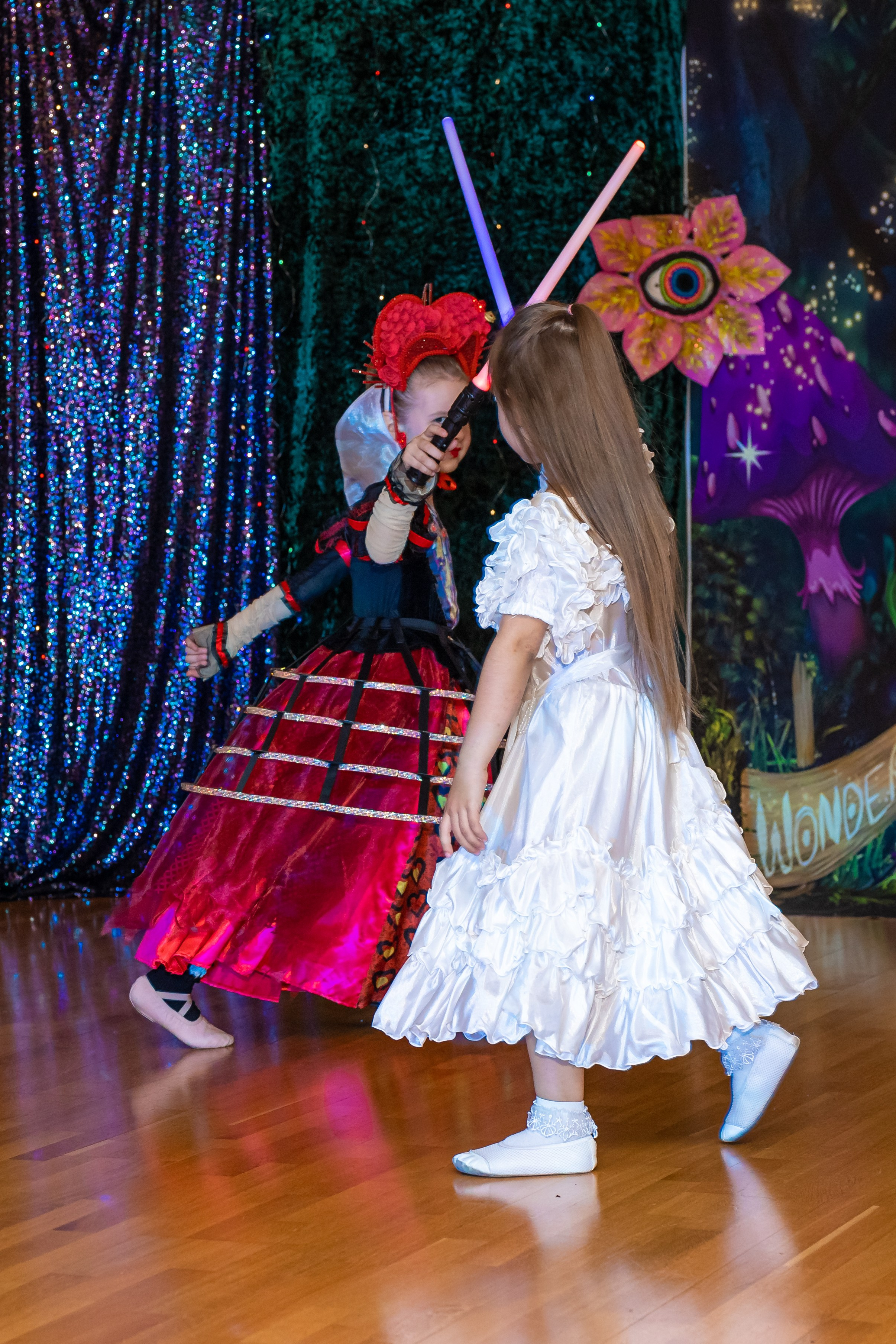 Фотосъемка детского выступления «Алиса в стране чудес». Ирина Носова - семейный и детский фотограф