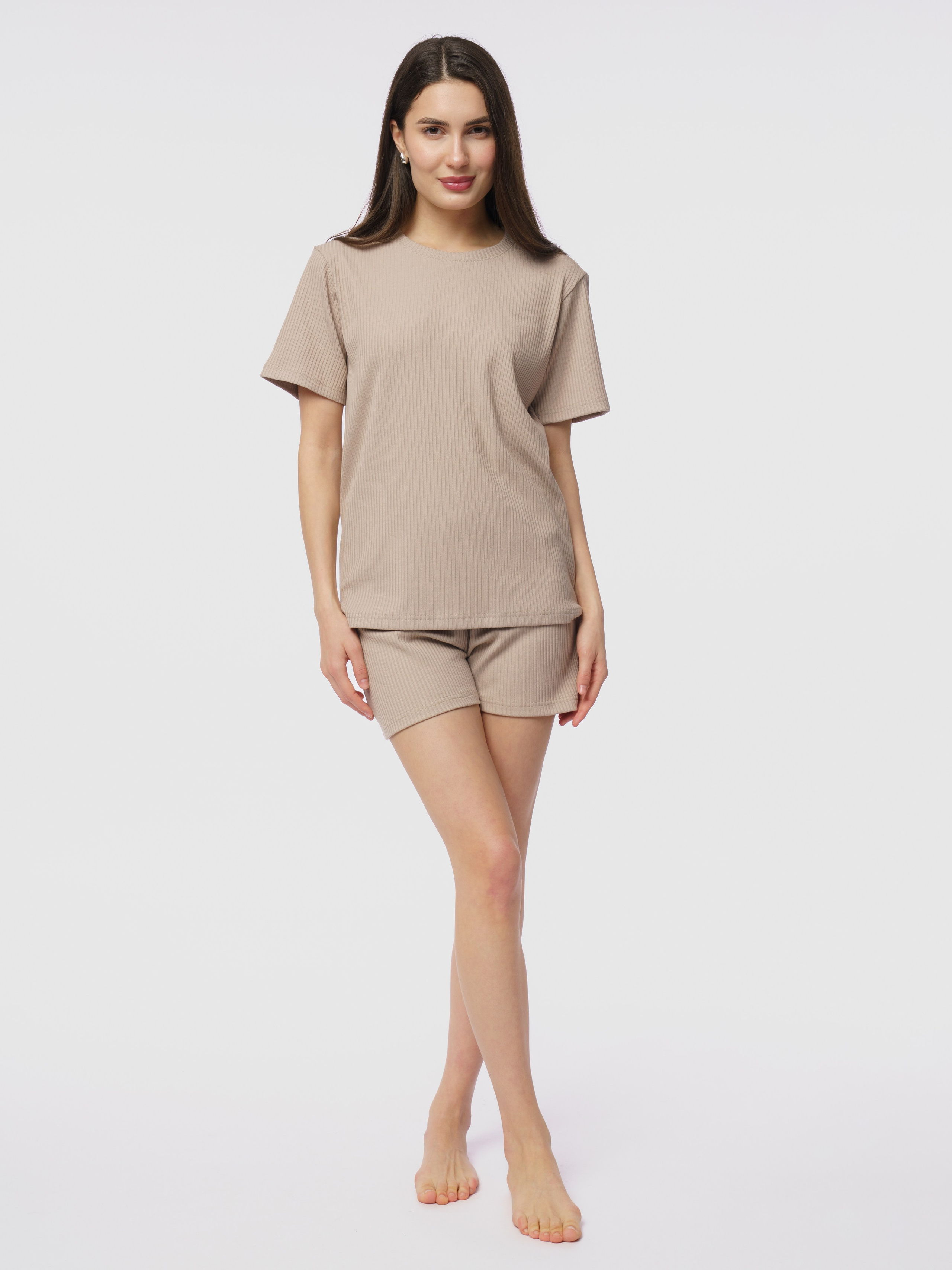 Анна, 40-42 р-р, рост 168. KED Production — продакшн из СПб. Создаём фото, видео и контент, который помогает брендам и селлерам продавать больше