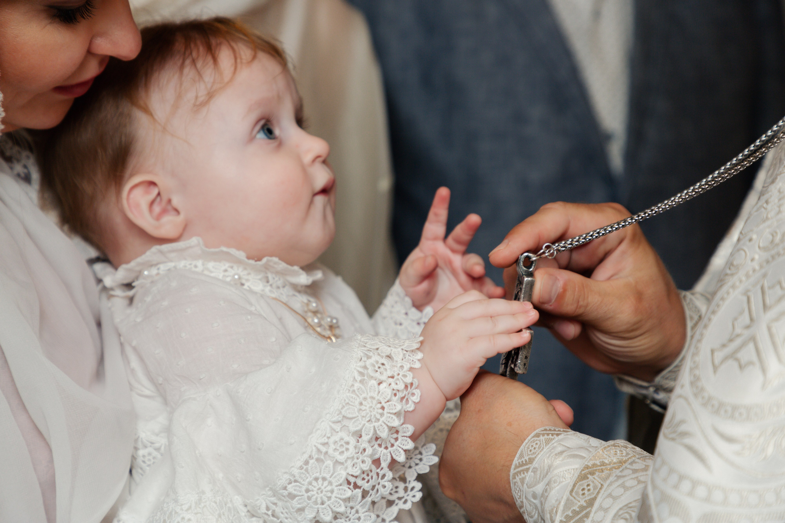 Церковь чудотворной иконы Божией Матери Всех Скорбящих Радость с грошиками. Фотограф на крещение в Санкт Петербурге