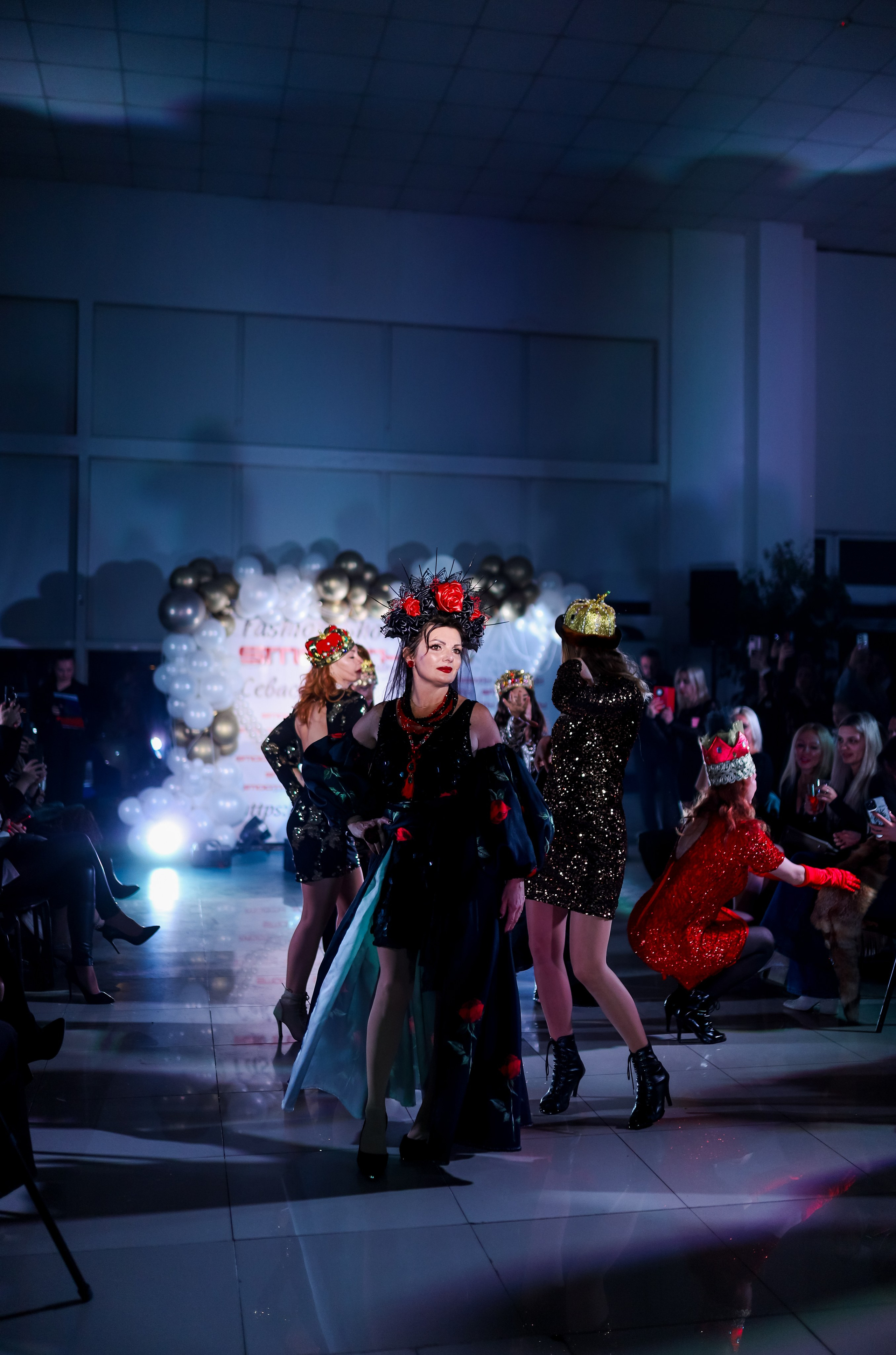 Показ коллекции Жанны Стеклянниковой — Omoda/SMOOTH