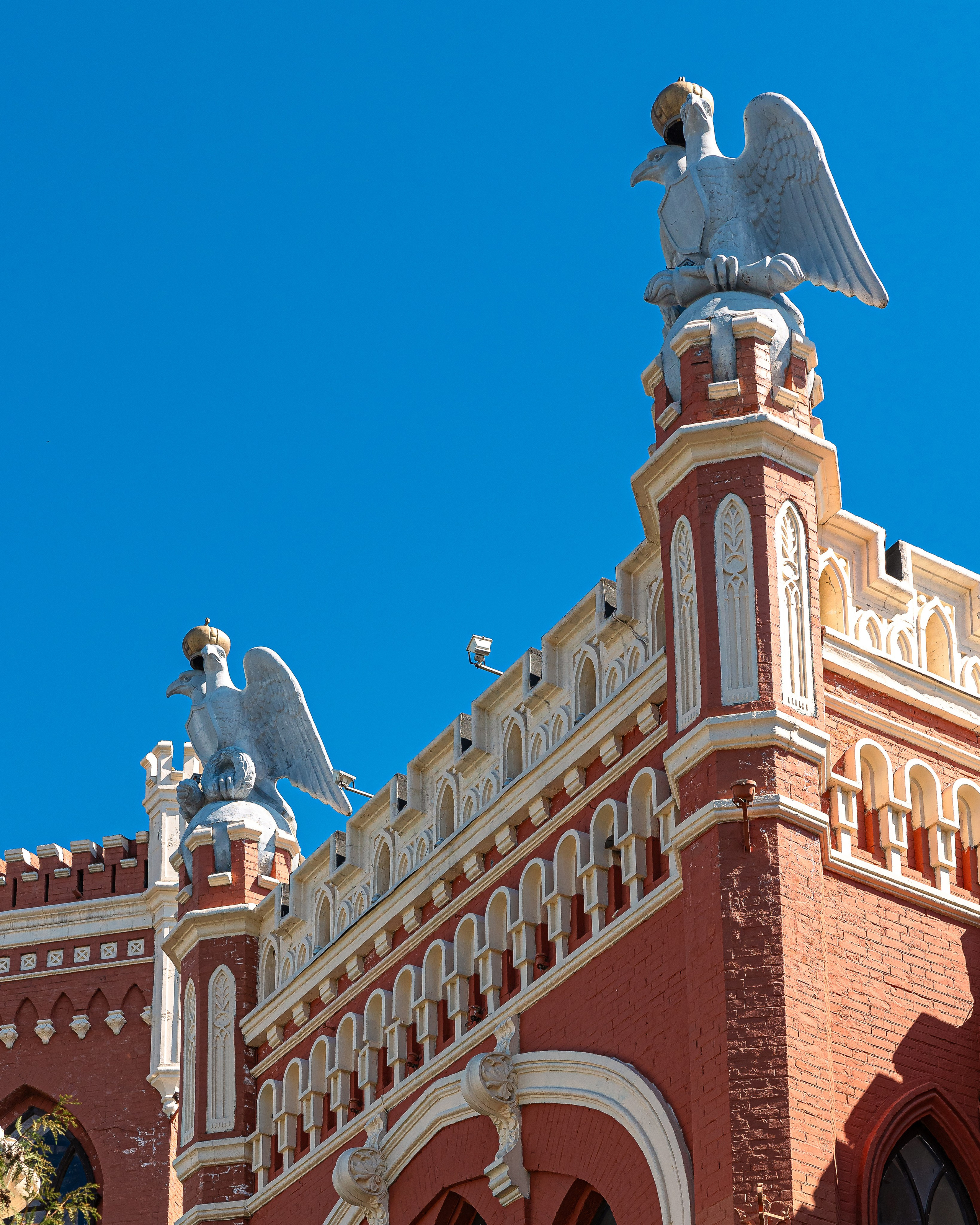 Красный замок Тихона Булычева на Вятке. Архитектор Чарушин И.А. Иван Благушин. Интерьерный и архитектурный фотограф в Москве и Санкт-Петербурге