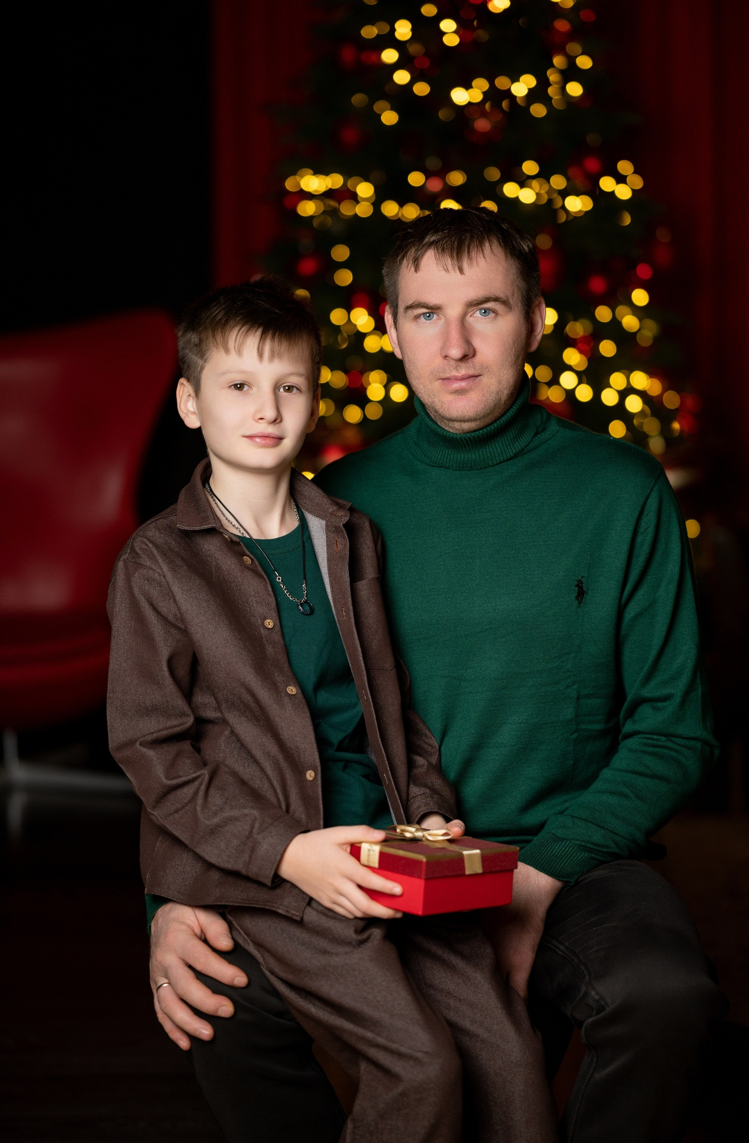 Новогодняя фотосессия зал Арт. Портретный, семейный, свадебный фотограф. Бизнес, контент съёмка. Тула