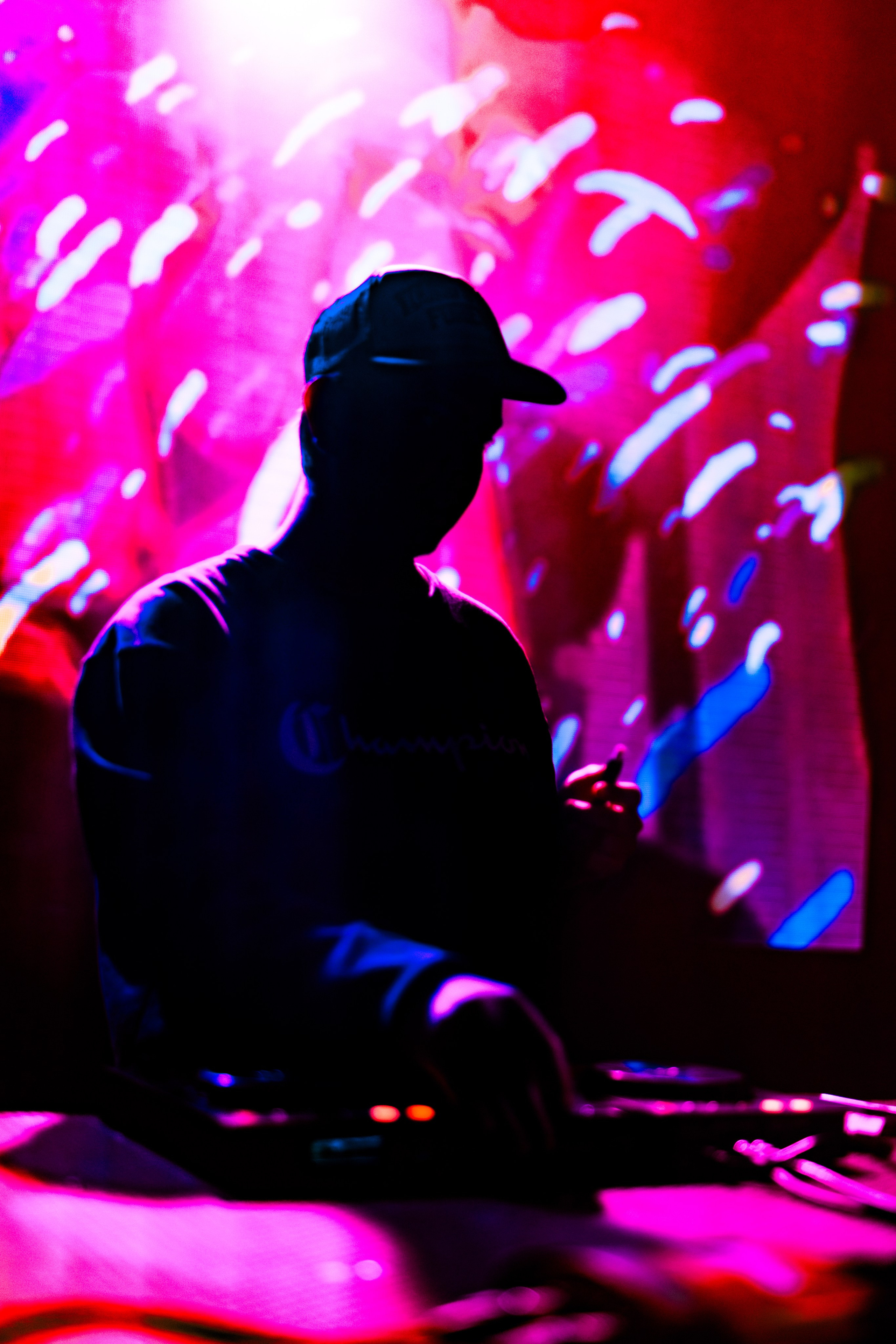 18.01.25 Tinder party. Репортажный фотограф Екатеринбург | Яркий, качественный репортаж | Концерты, клубы, репортаж, праздники, корпоративы