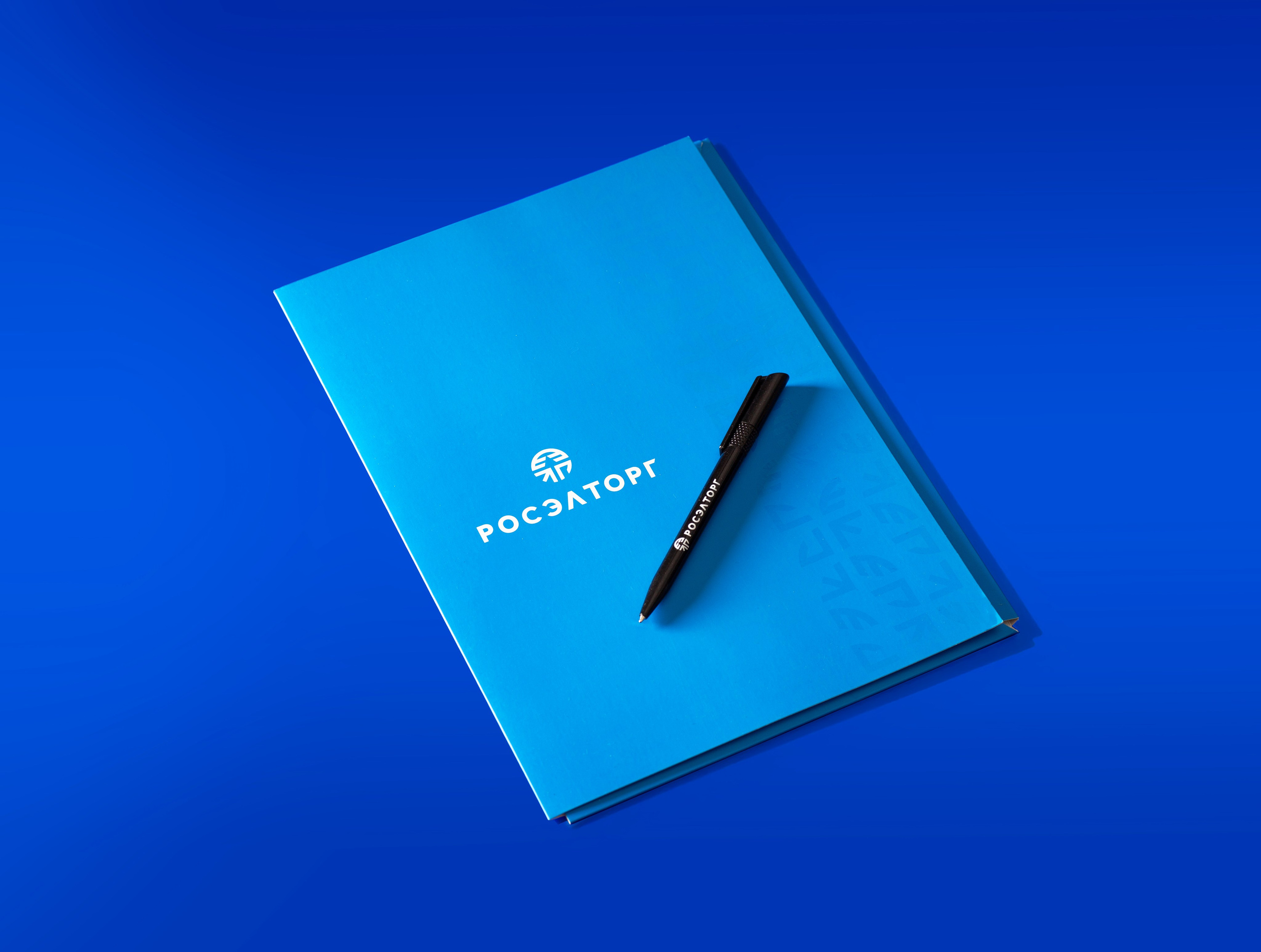 МЕРЧ. Предметный фотограф в Санкт-Петербурге Иван Сапрыкин