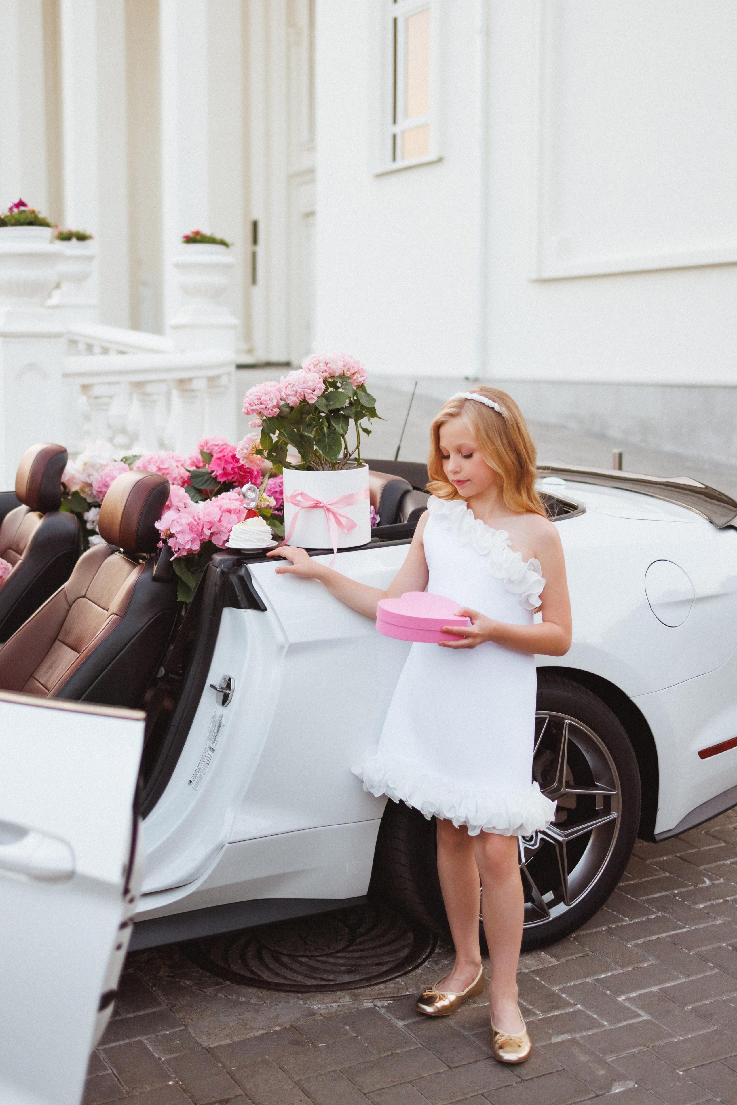 Фотосессия с Кабриолетом и живыми цветами, город Краснодар. Семейный и детский фотограф в Краснодаре Анна Трашкова