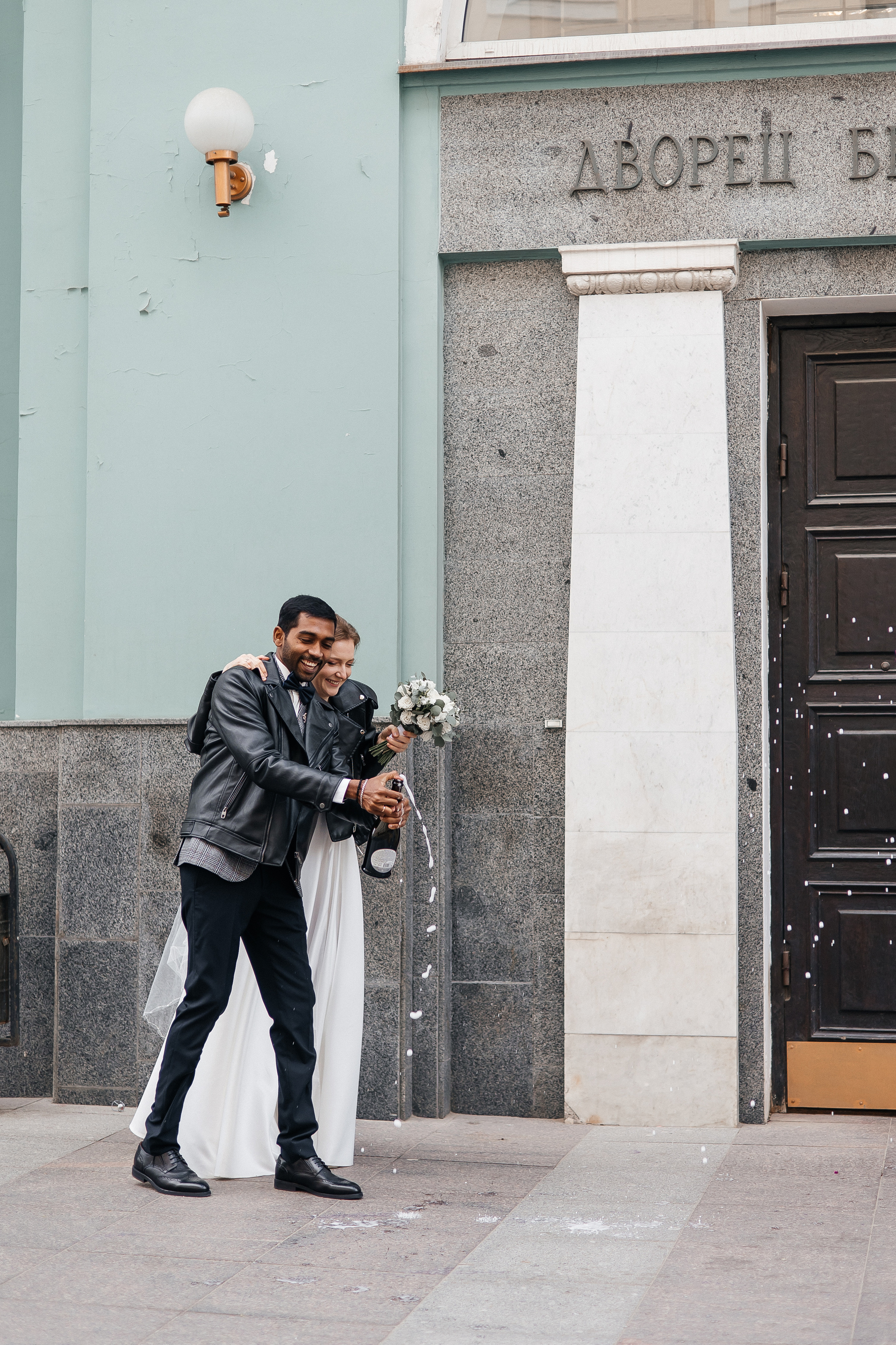 Полина и Вигнеш (ЗАГС + прогулка). Фотограф в Москве Екатерина Потапова