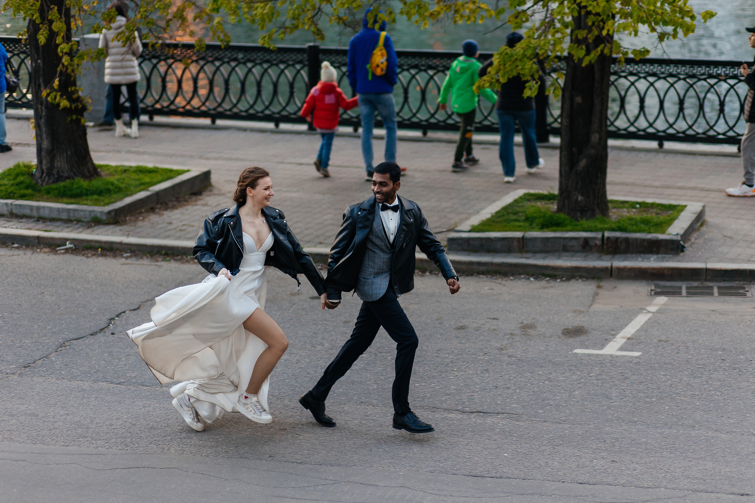Полина и Вигнеш (ЗАГС + прогулка). Фотограф в Москве Екатерина Потапова