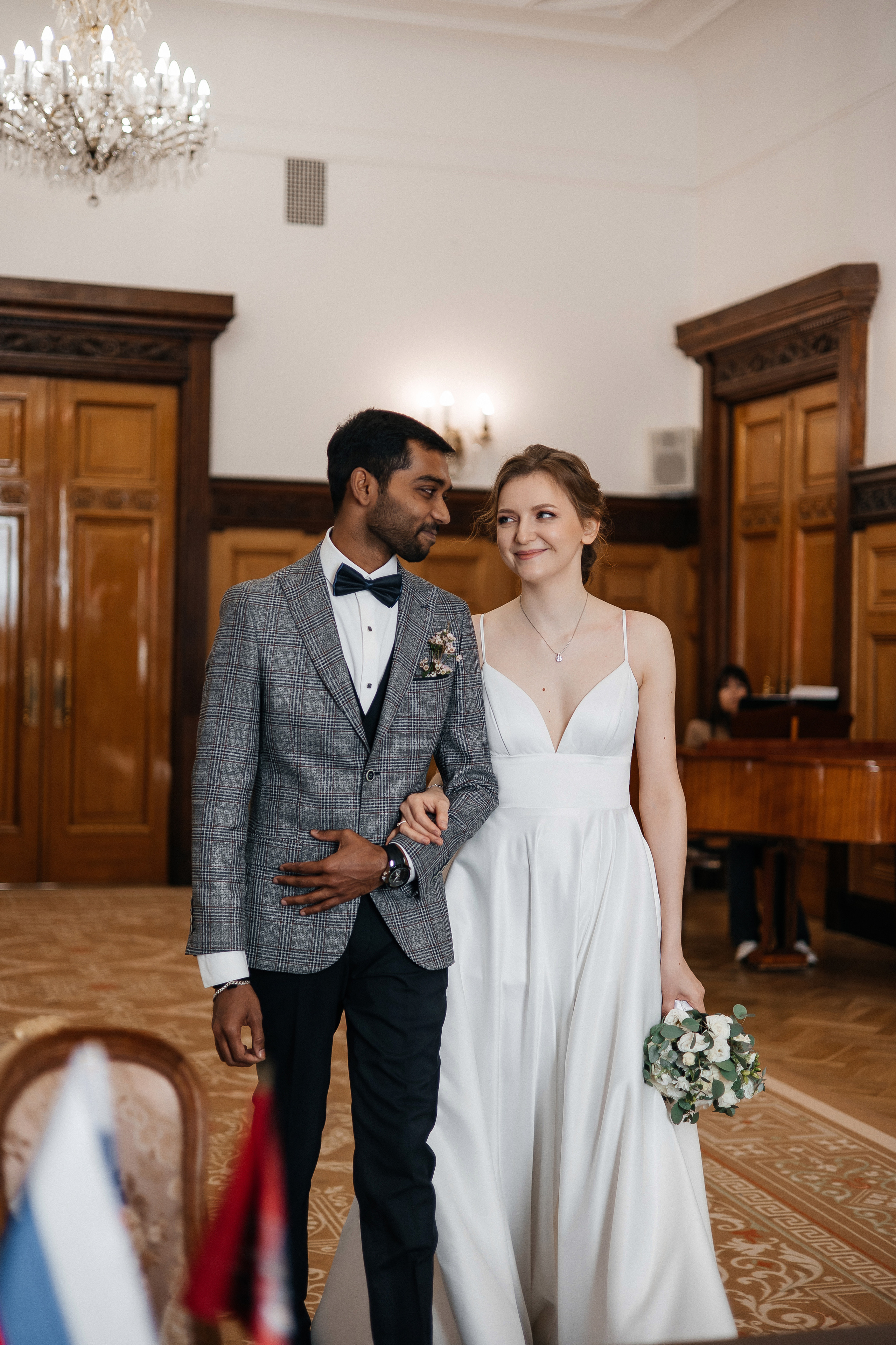 Полина и Вигнеш (ЗАГС + прогулка). Фотограф в Москве Екатерина Потапова