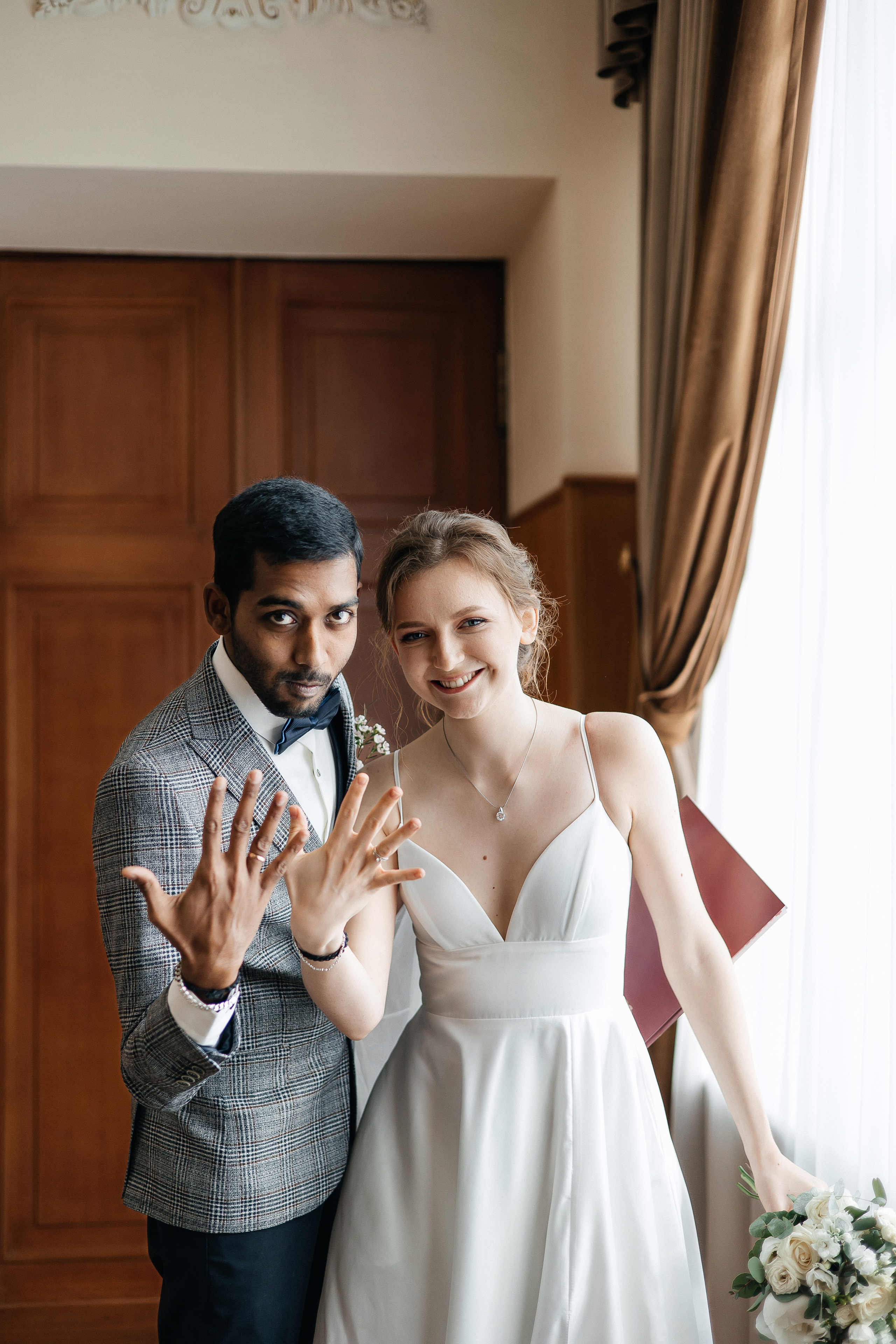 Полина и Вигнеш (ЗАГС + прогулка). Фотограф в Москве Екатерина Потапова