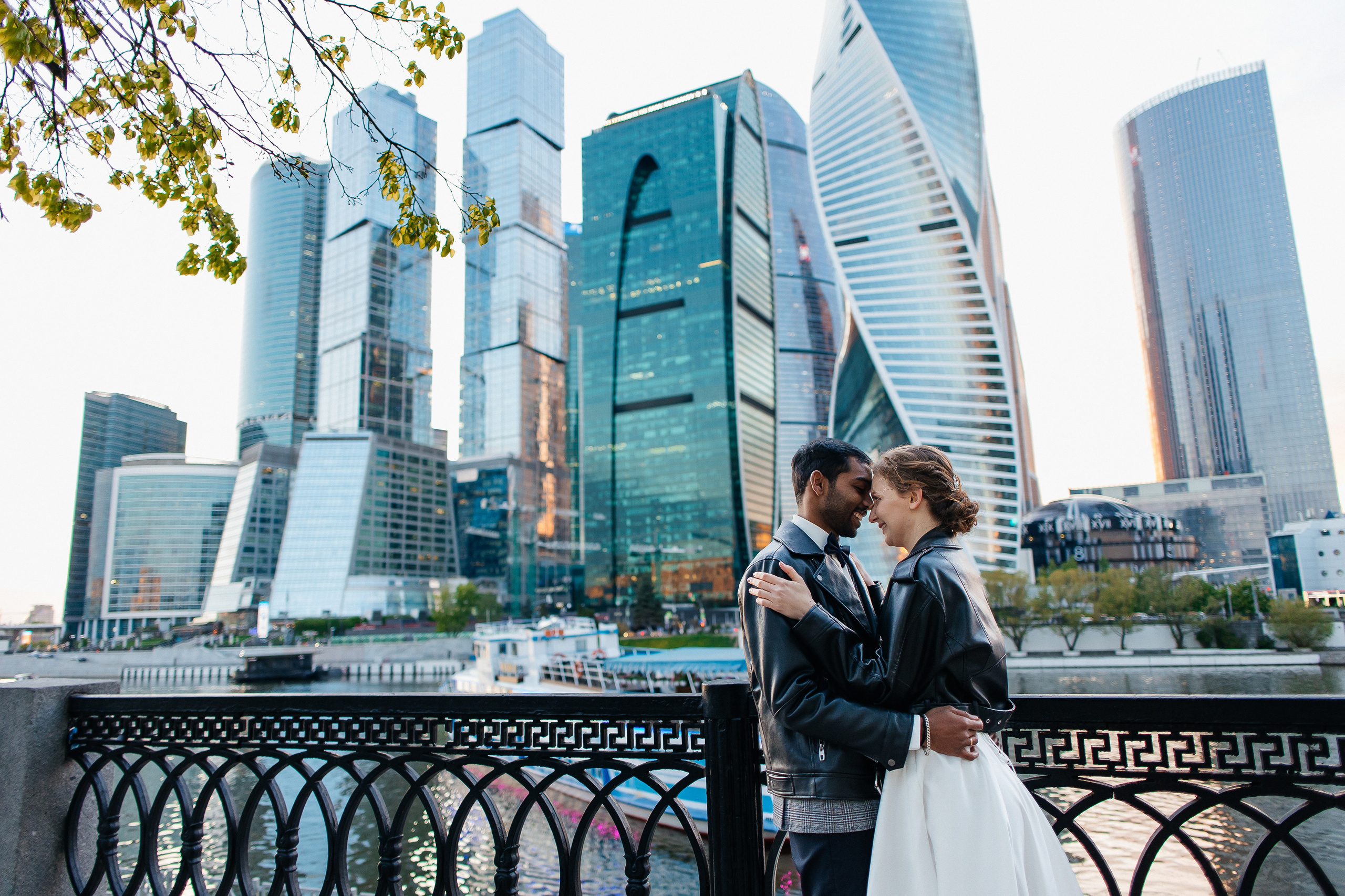 Полина и Вигнеш (ЗАГС + прогулка). Фотограф в Москве Екатерина Потапова