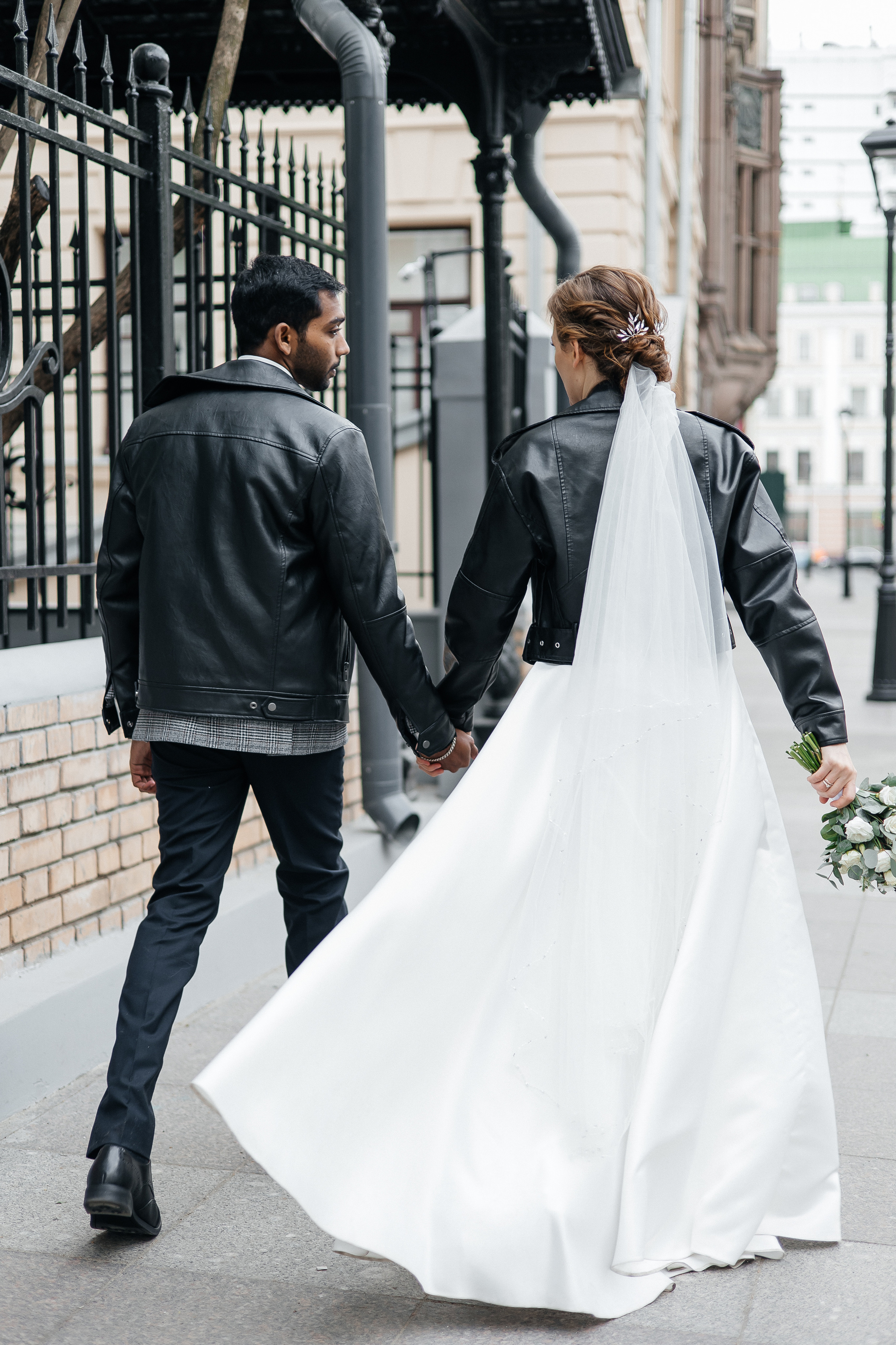 Полина и Вигнеш (ЗАГС + прогулка). Фотограф в Москве Екатерина Потапова