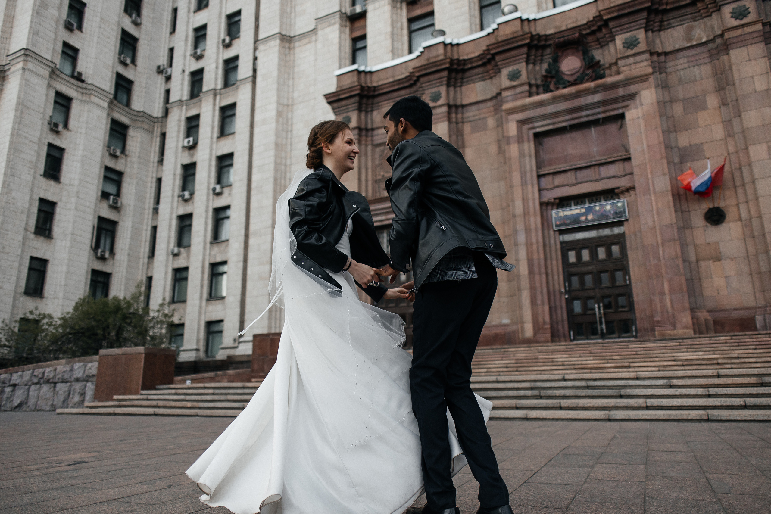 Полина и Вигнеш (ЗАГС + прогулка). Фотограф в Москве Екатерина Потапова