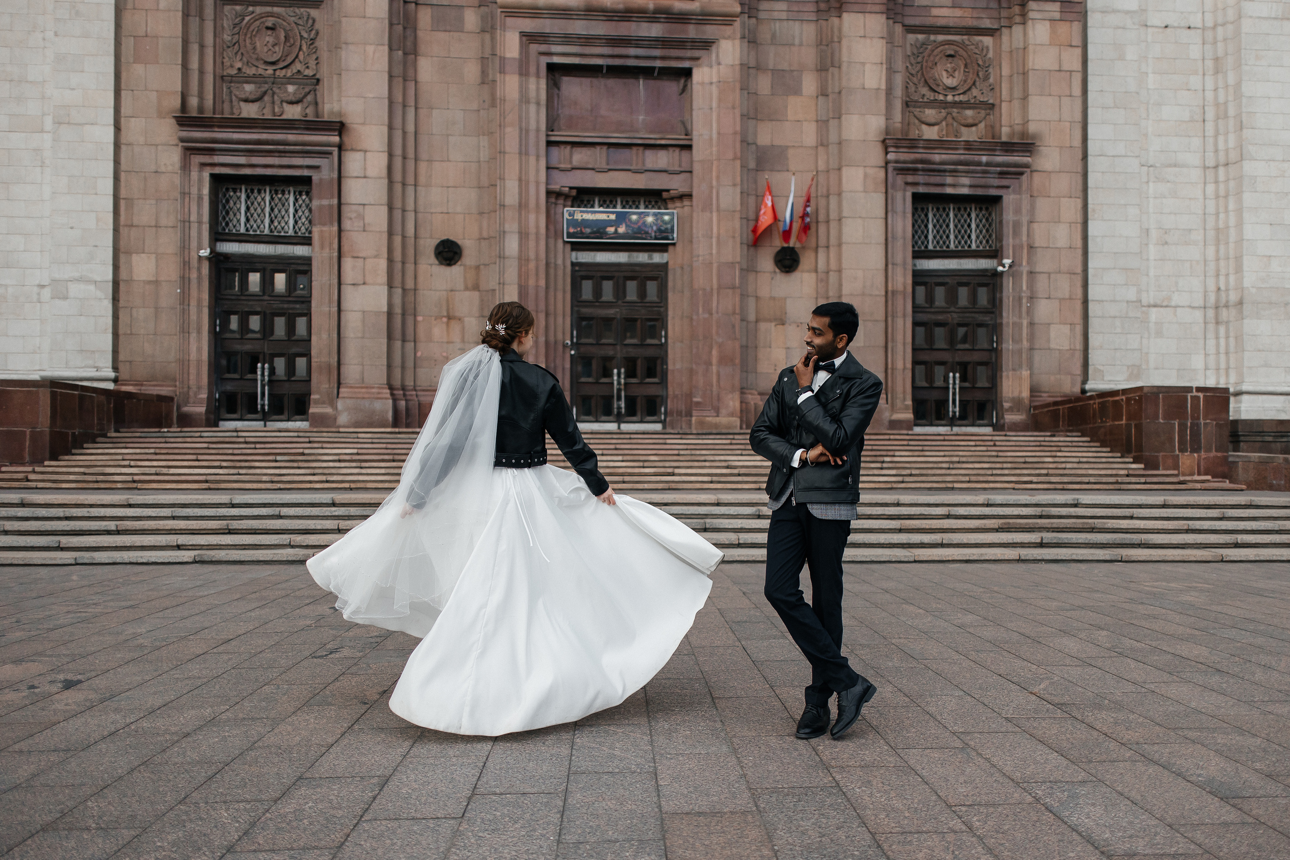 Полина и Вигнеш (ЗАГС + прогулка). Фотограф в Москве Екатерина Потапова