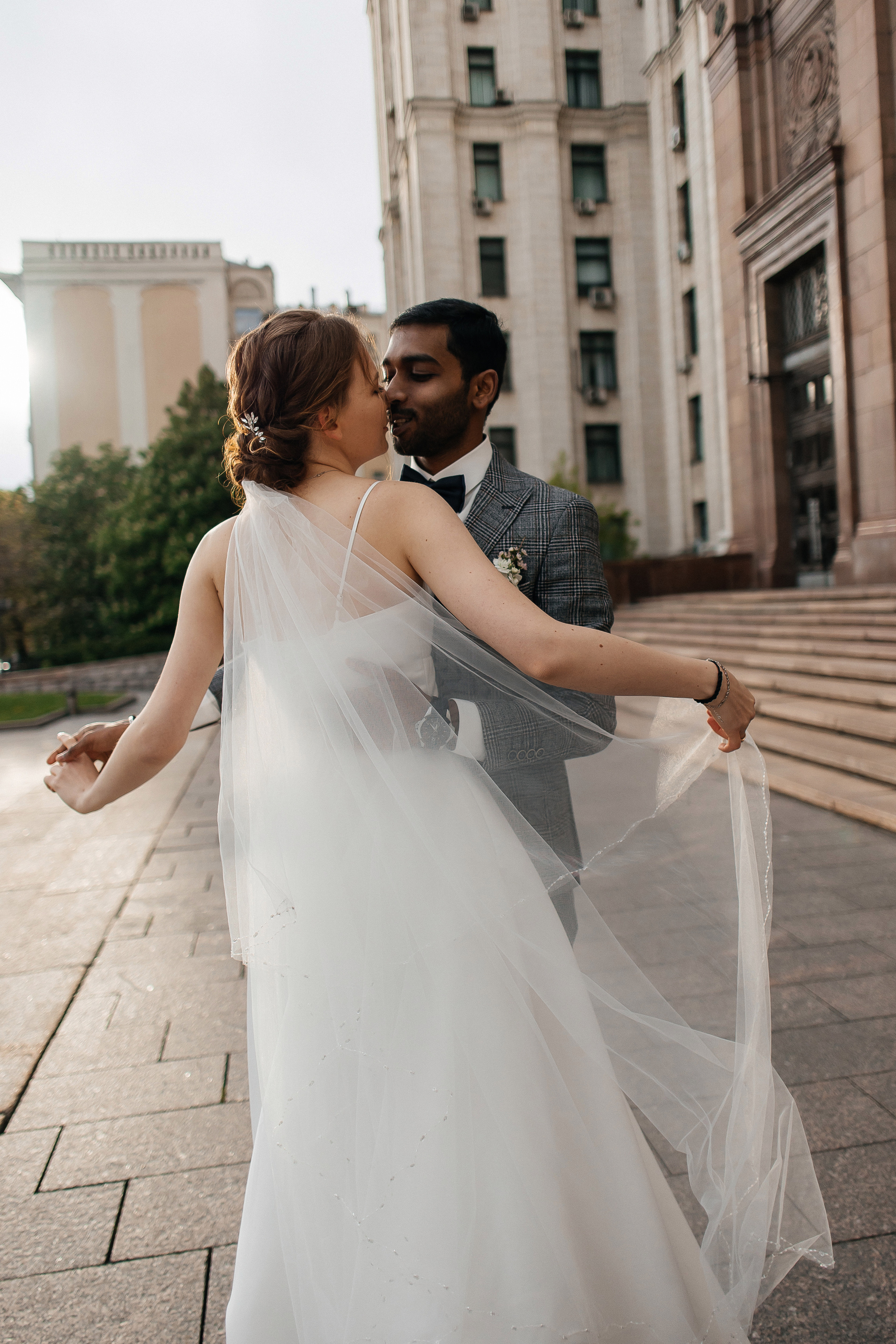 Полина и Вигнеш (ЗАГС + прогулка). Фотограф в Москве Екатерина Потапова