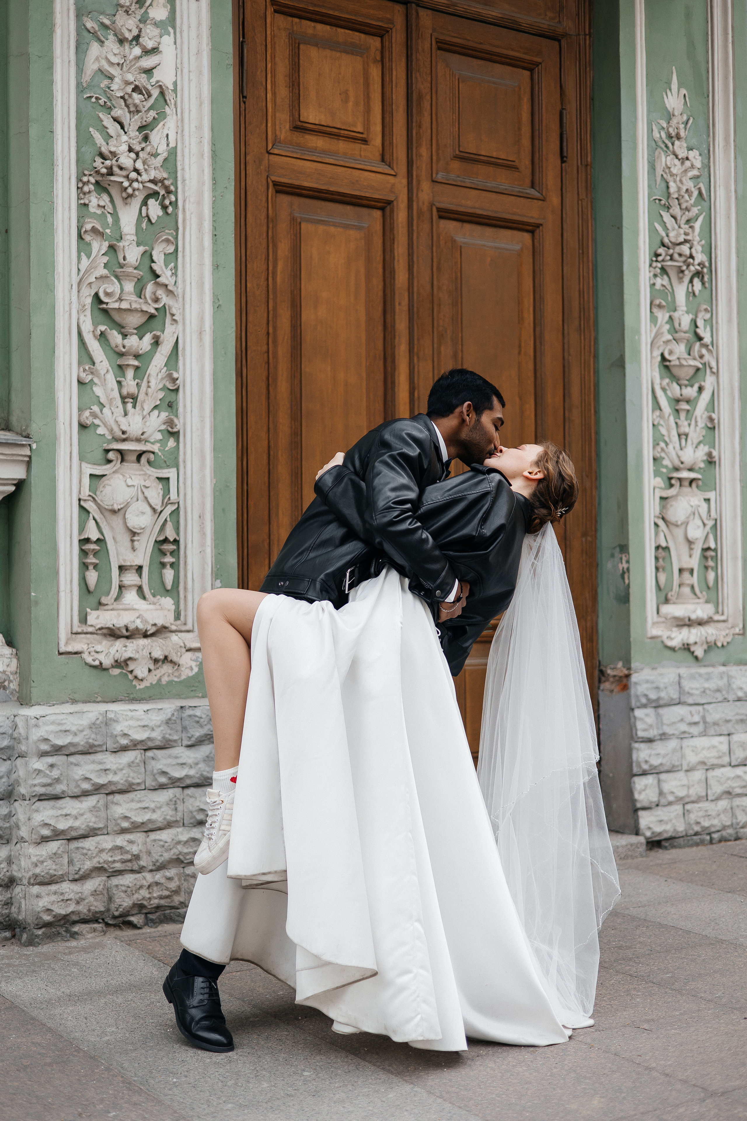 Полина и Вигнеш (ЗАГС + прогулка). Фотограф в Москве Екатерина Потапова