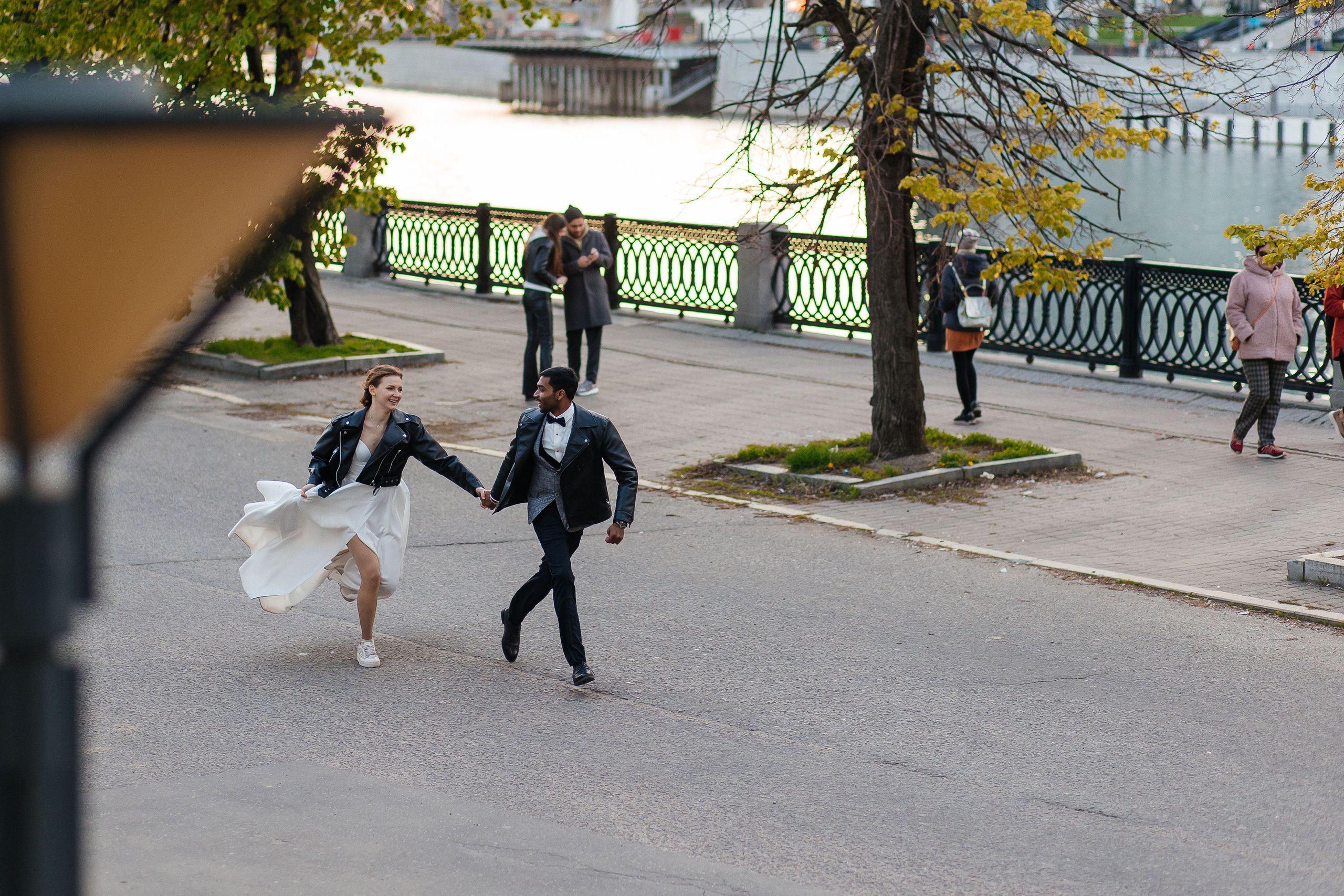 Полина и Вигнеш (ЗАГС + прогулка). Фотограф в Москве Екатерина Потапова