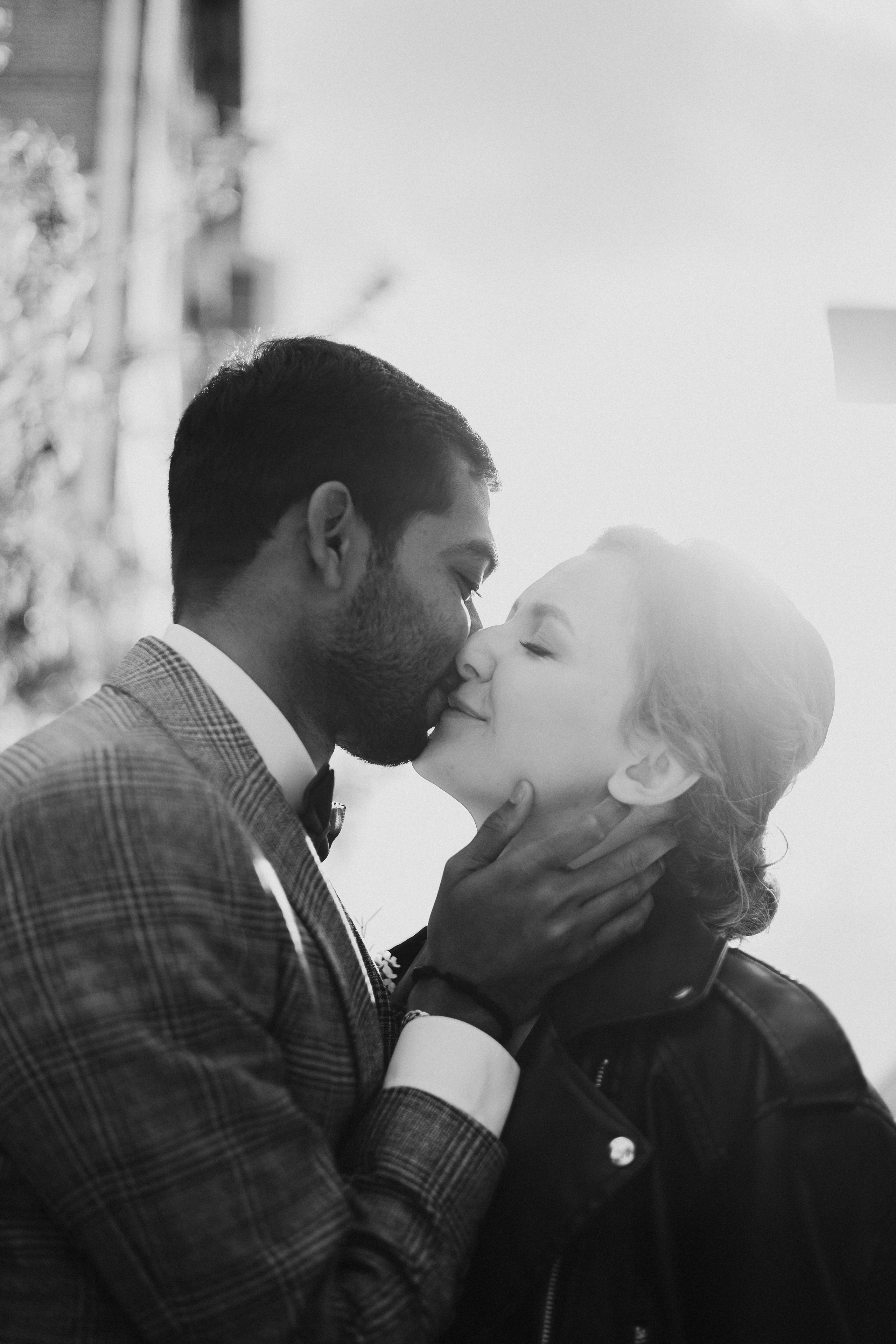 Полина и Вигнеш (ЗАГС + прогулка). Фотограф в Москве Екатерина Потапова