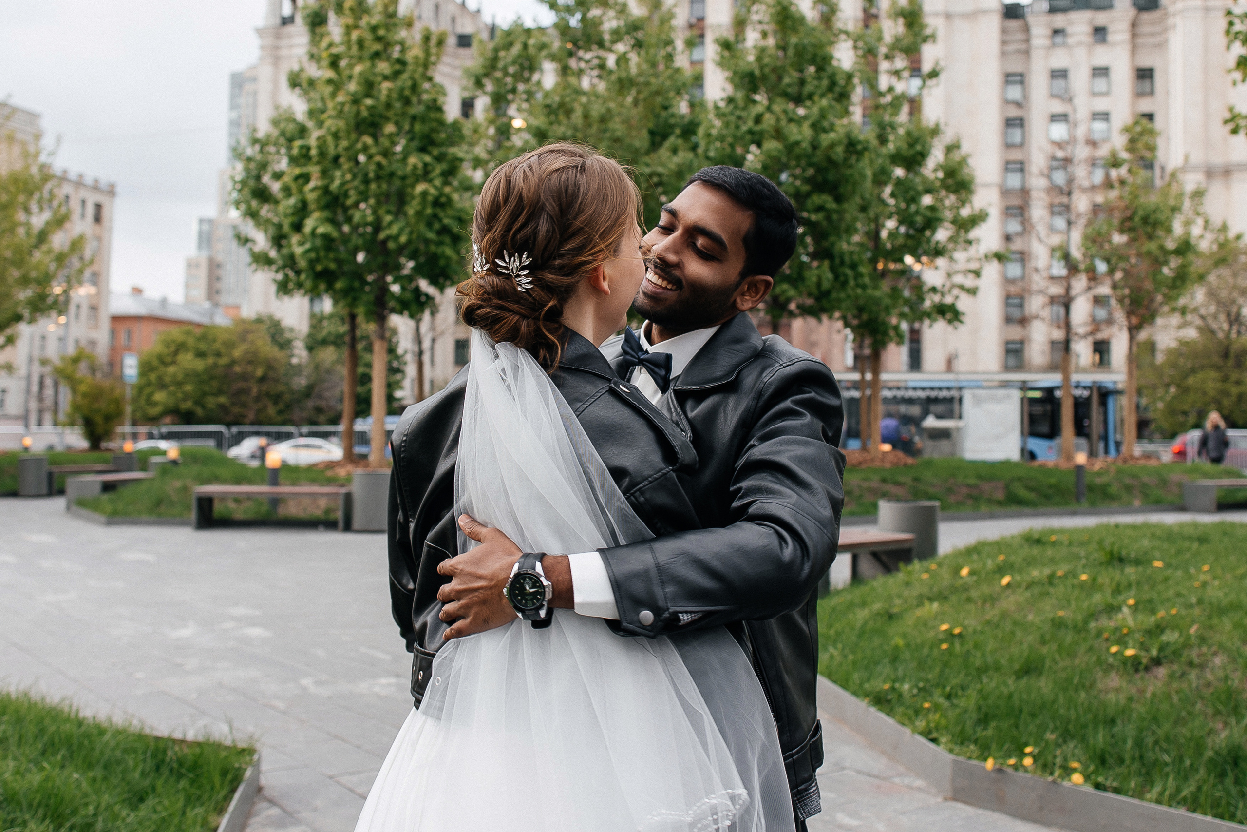 Полина и Вигнеш (ЗАГС + прогулка). Фотограф в Москве Екатерина Потапова